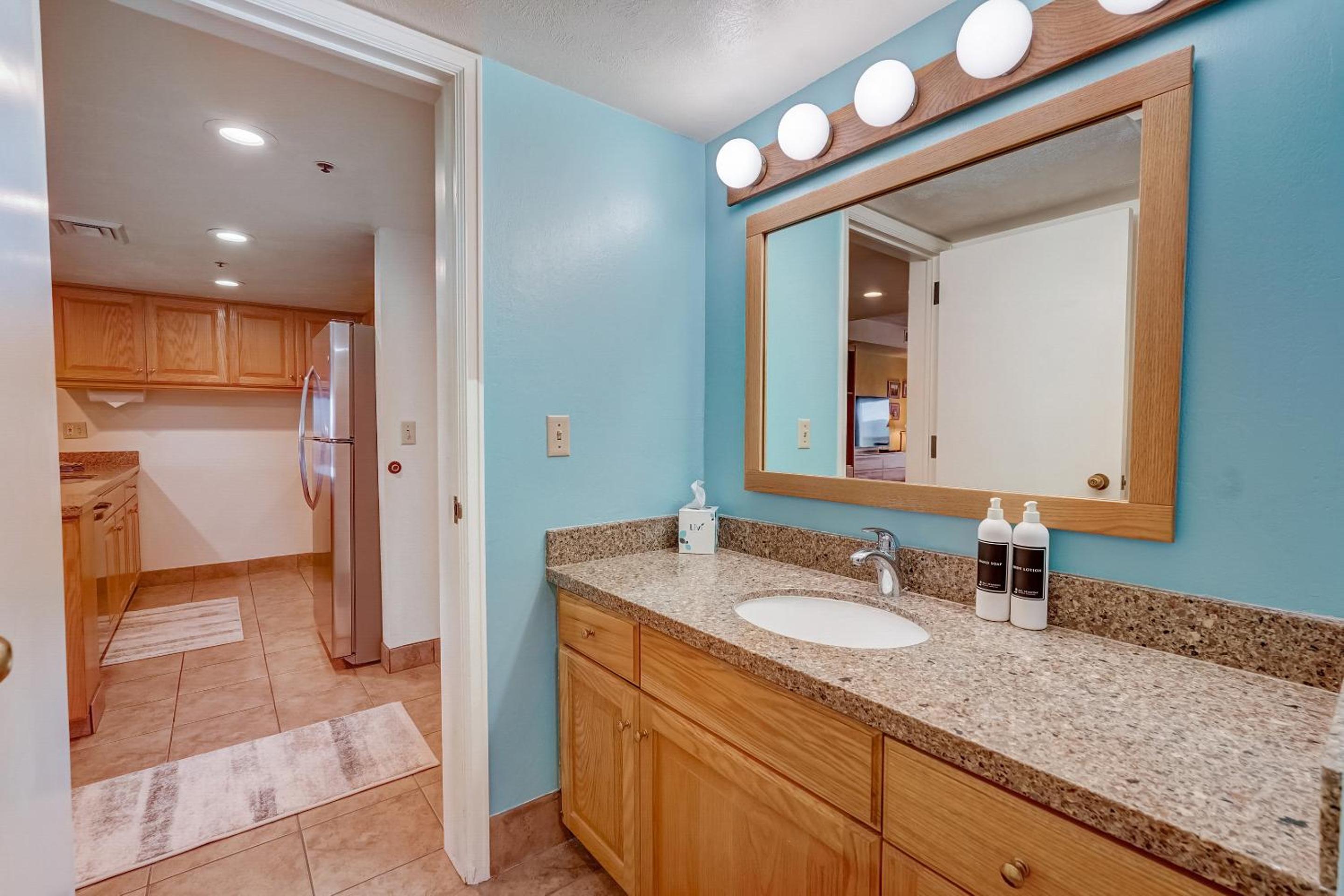 2 Bedroom Condominium  - Photo 13