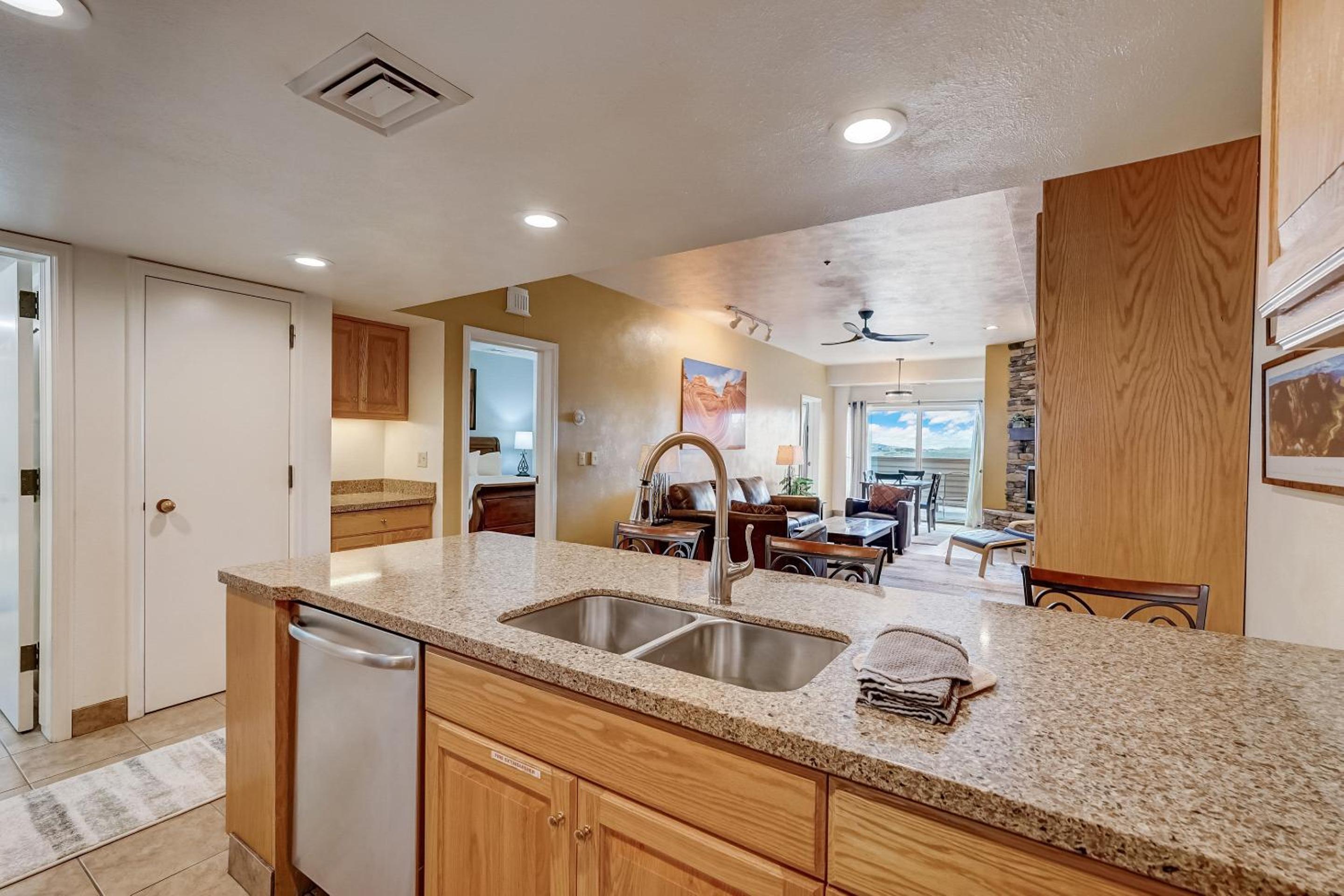 2 Bedroom Condominium  - Photo 19