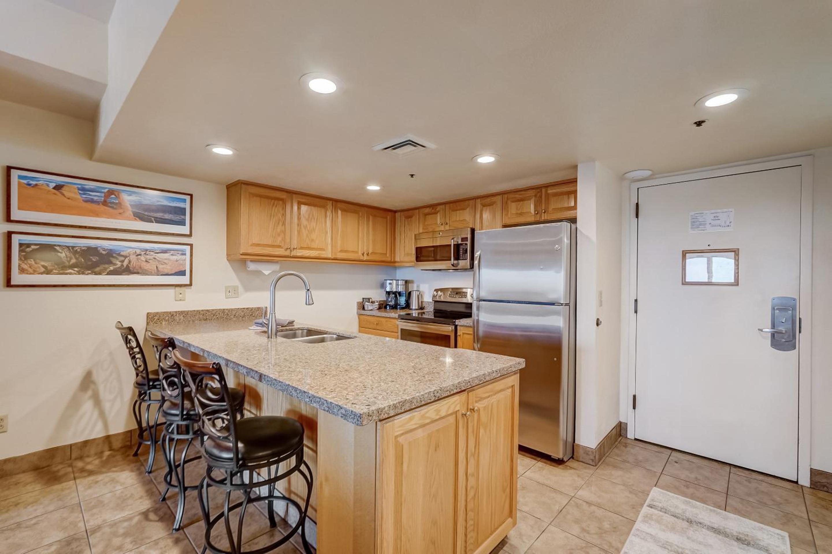 2 Bedroom Condominium  - Photo 18