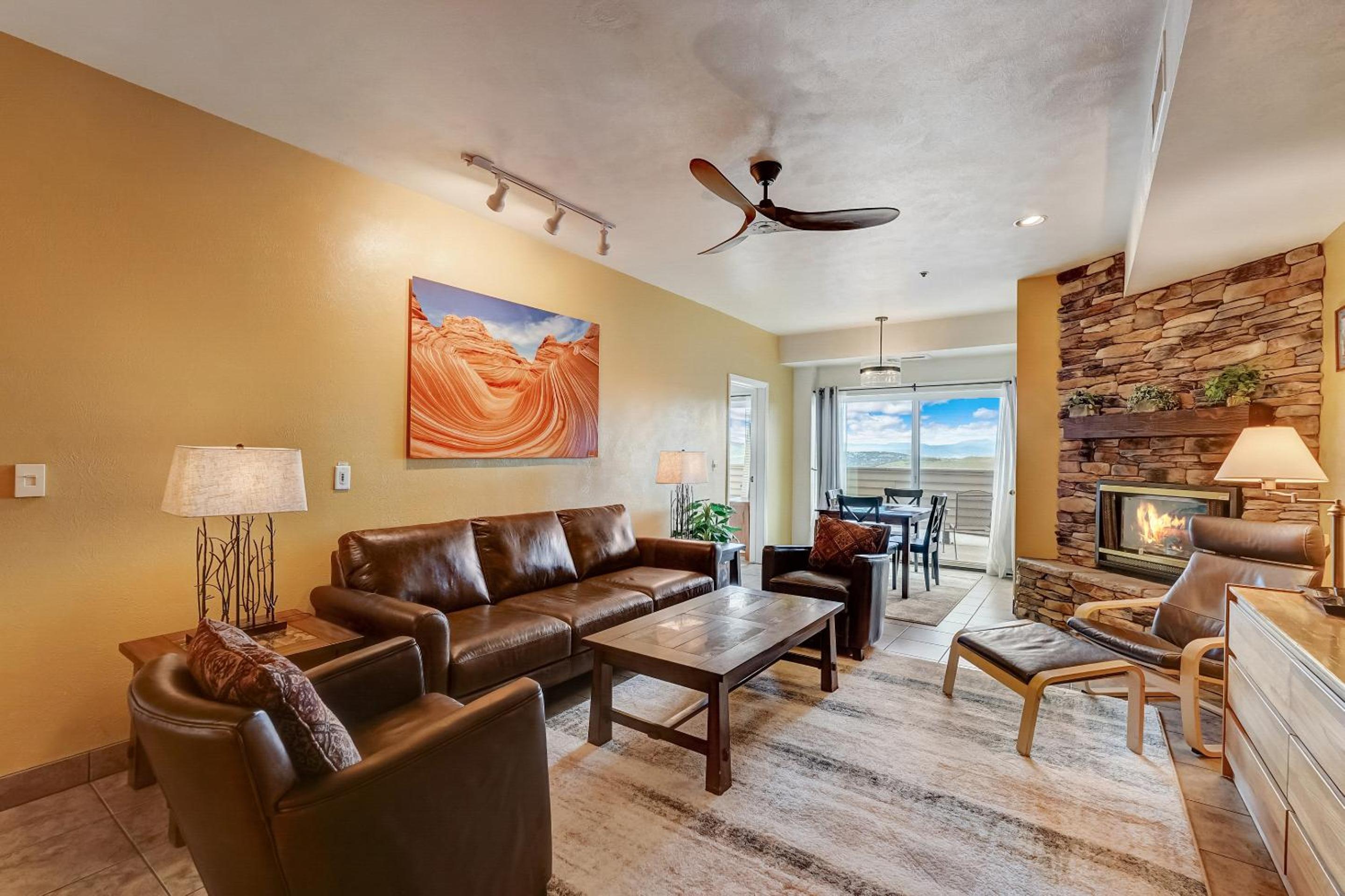 2 Bedroom Condominium  - Photo 1