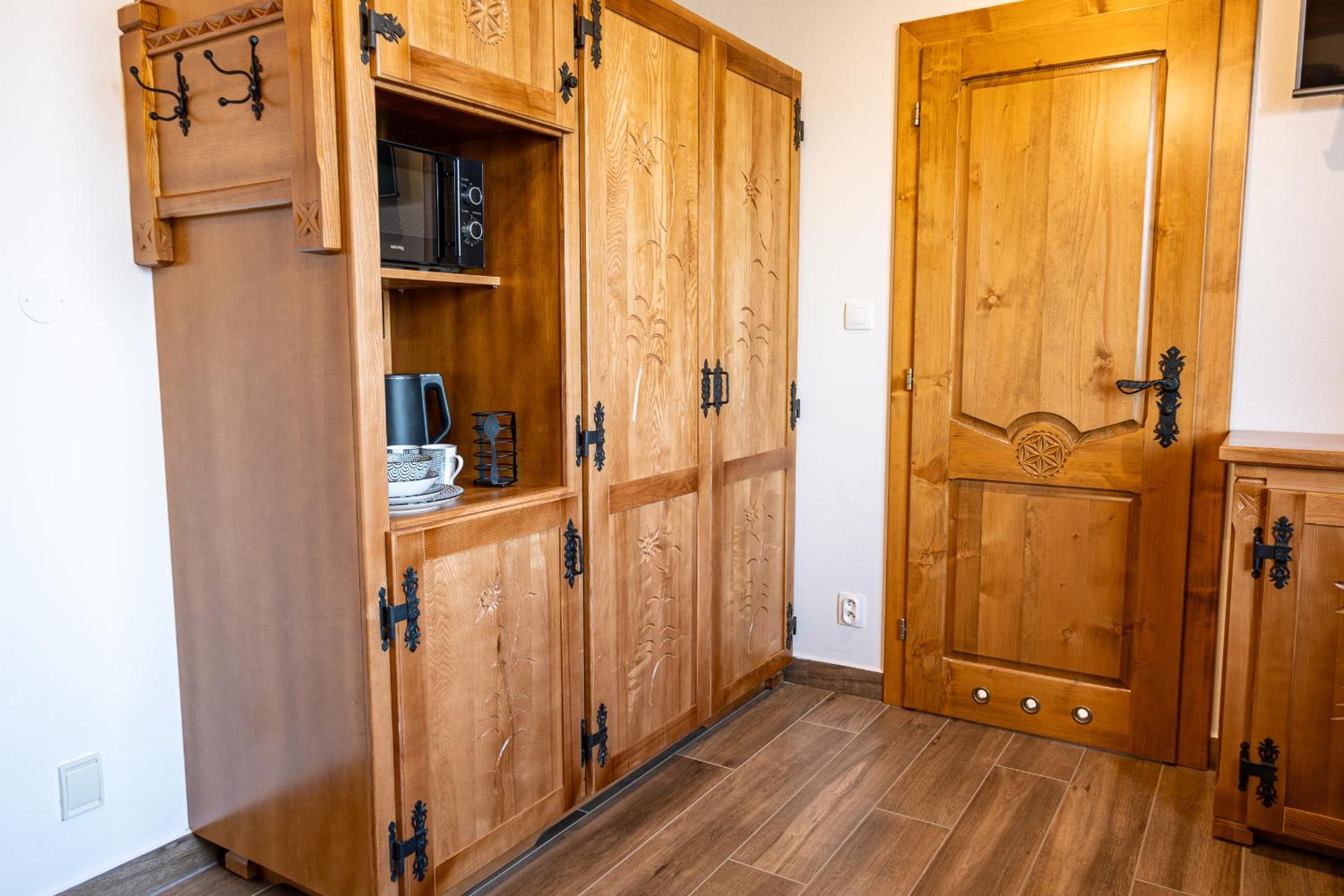 Double Room with Spa Bath photo 3