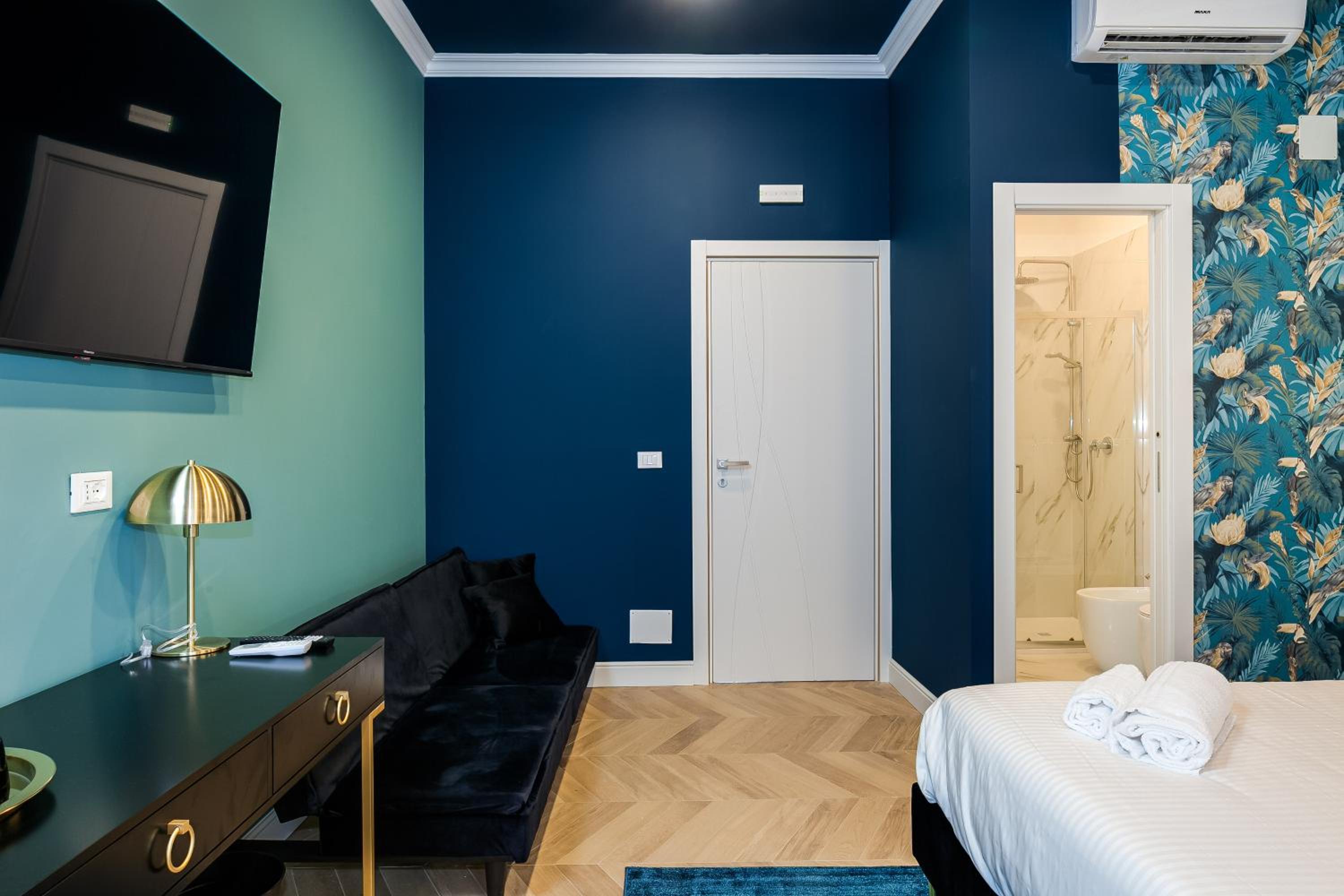 King Suite photo 3