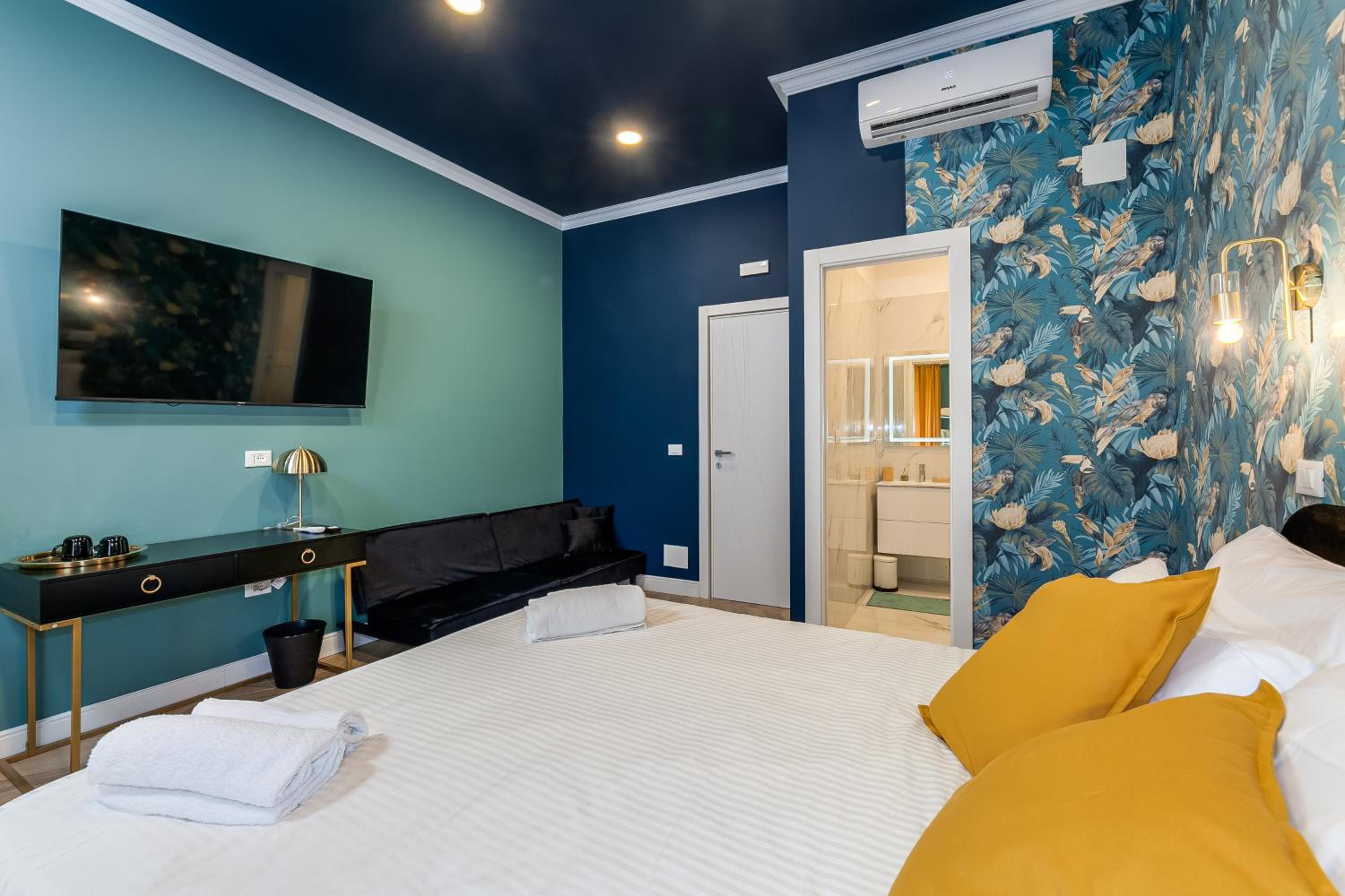 King Suite photo 2