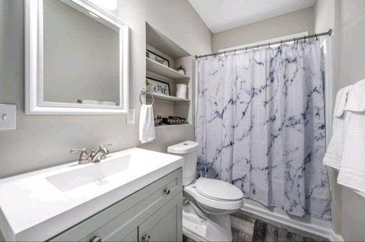 One-Bedroom House photo 3