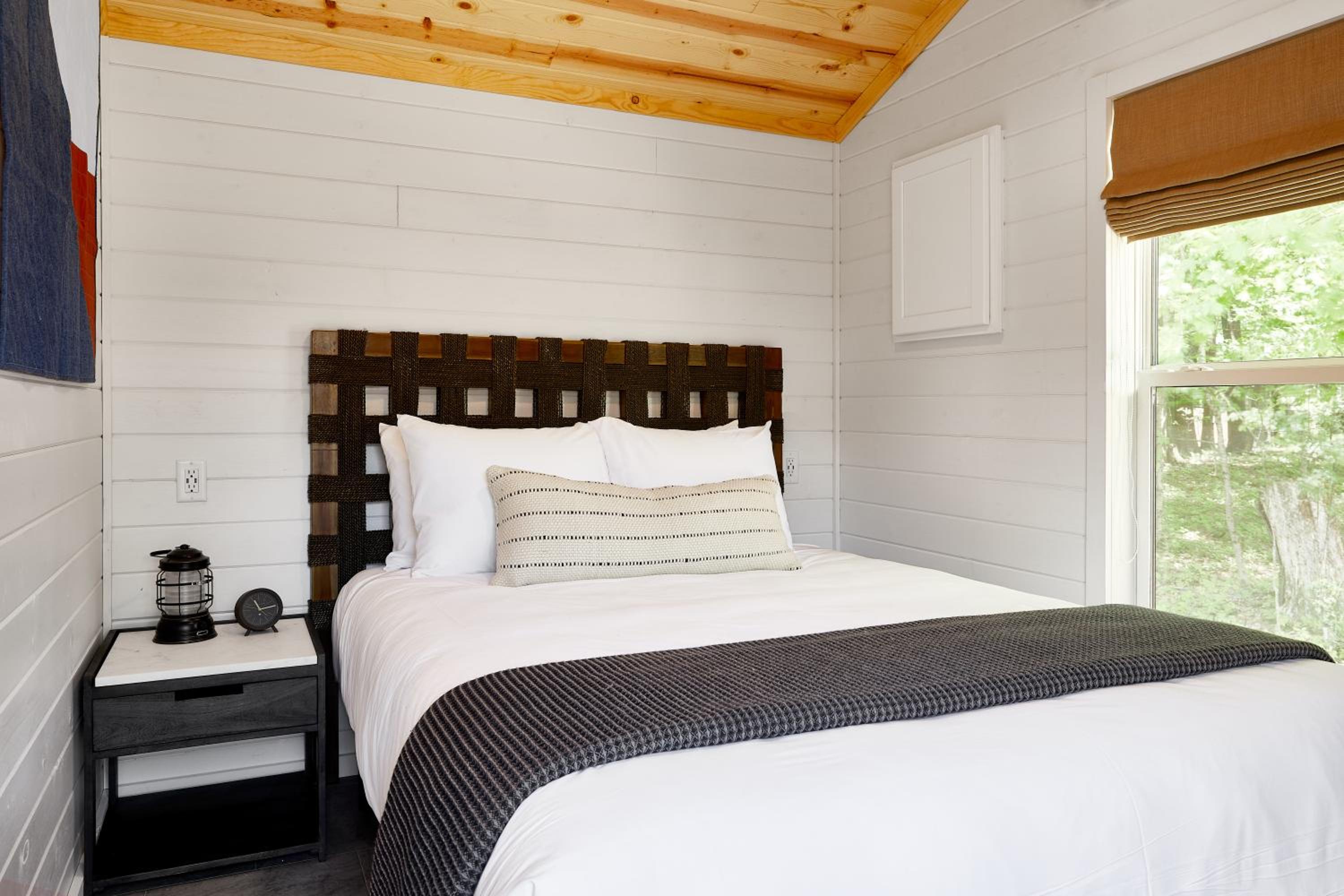 Premium Family Cabin - Photo 3