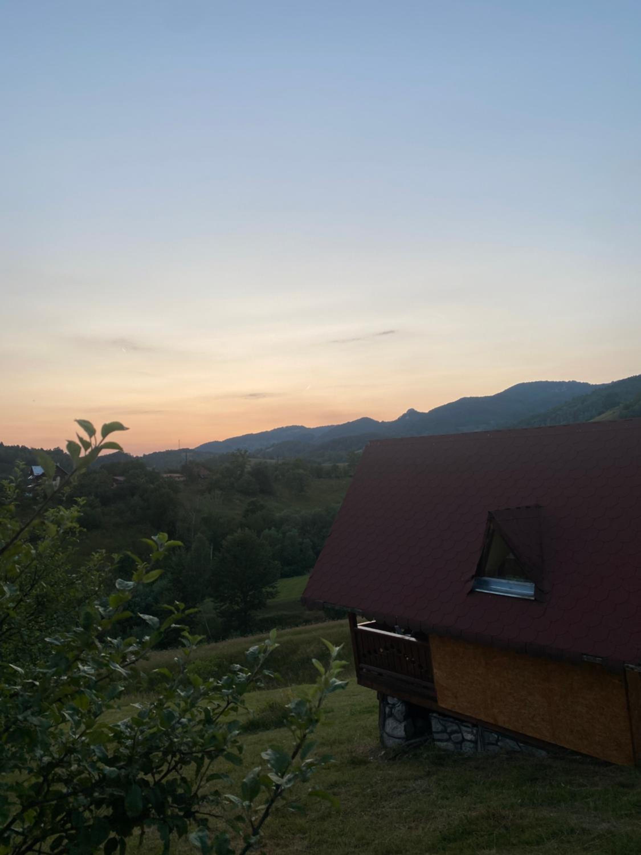 One-Bedroom Chalet - Photo 8