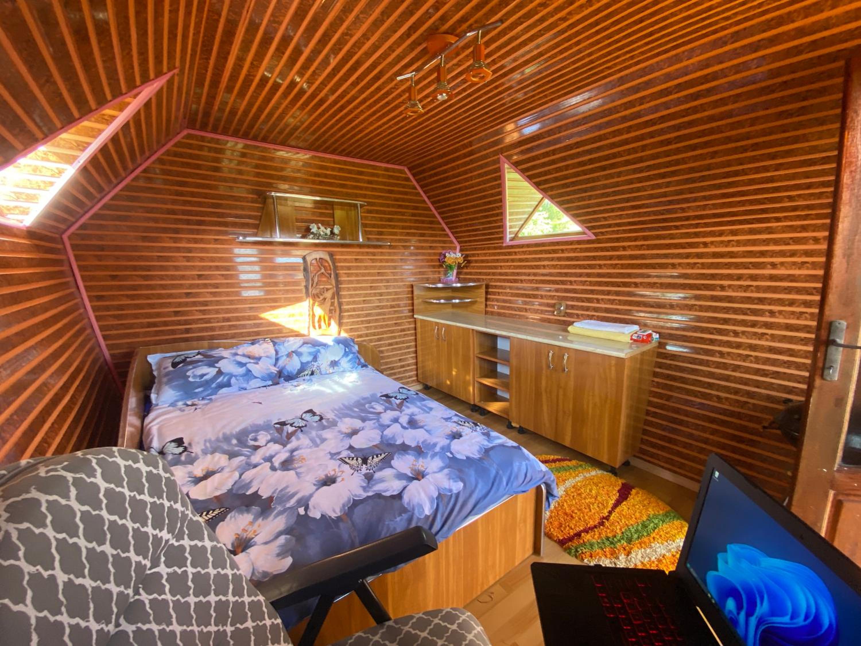 One-Bedroom Chalet - Photo 3