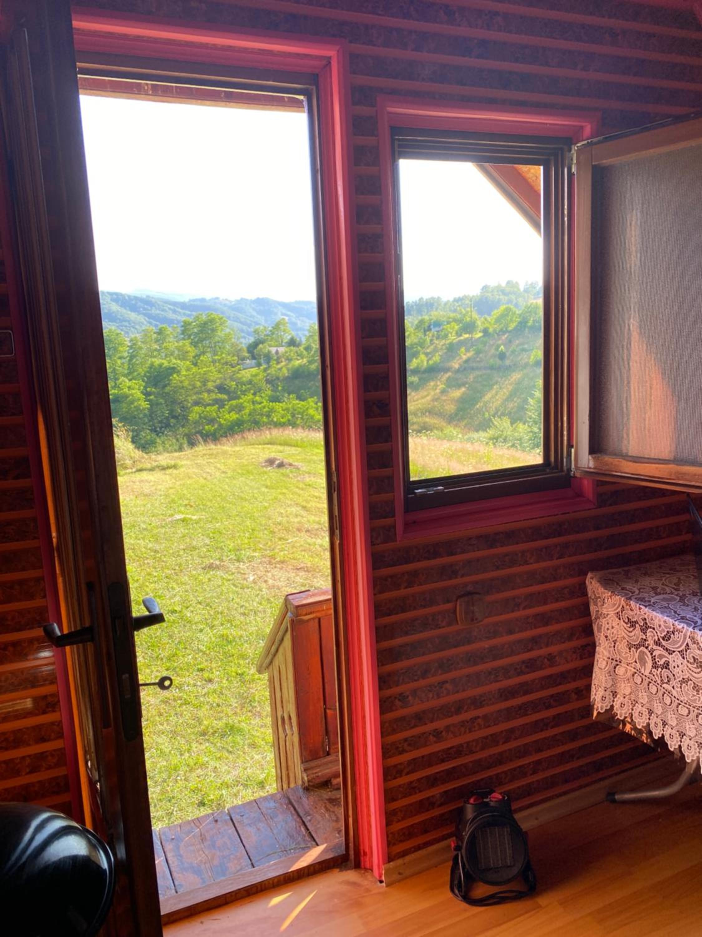 One-Bedroom Chalet - Photo 5
