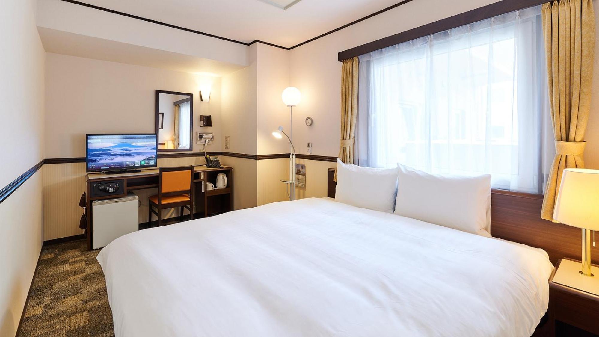 King Room - Non-Smoking - Photo 1