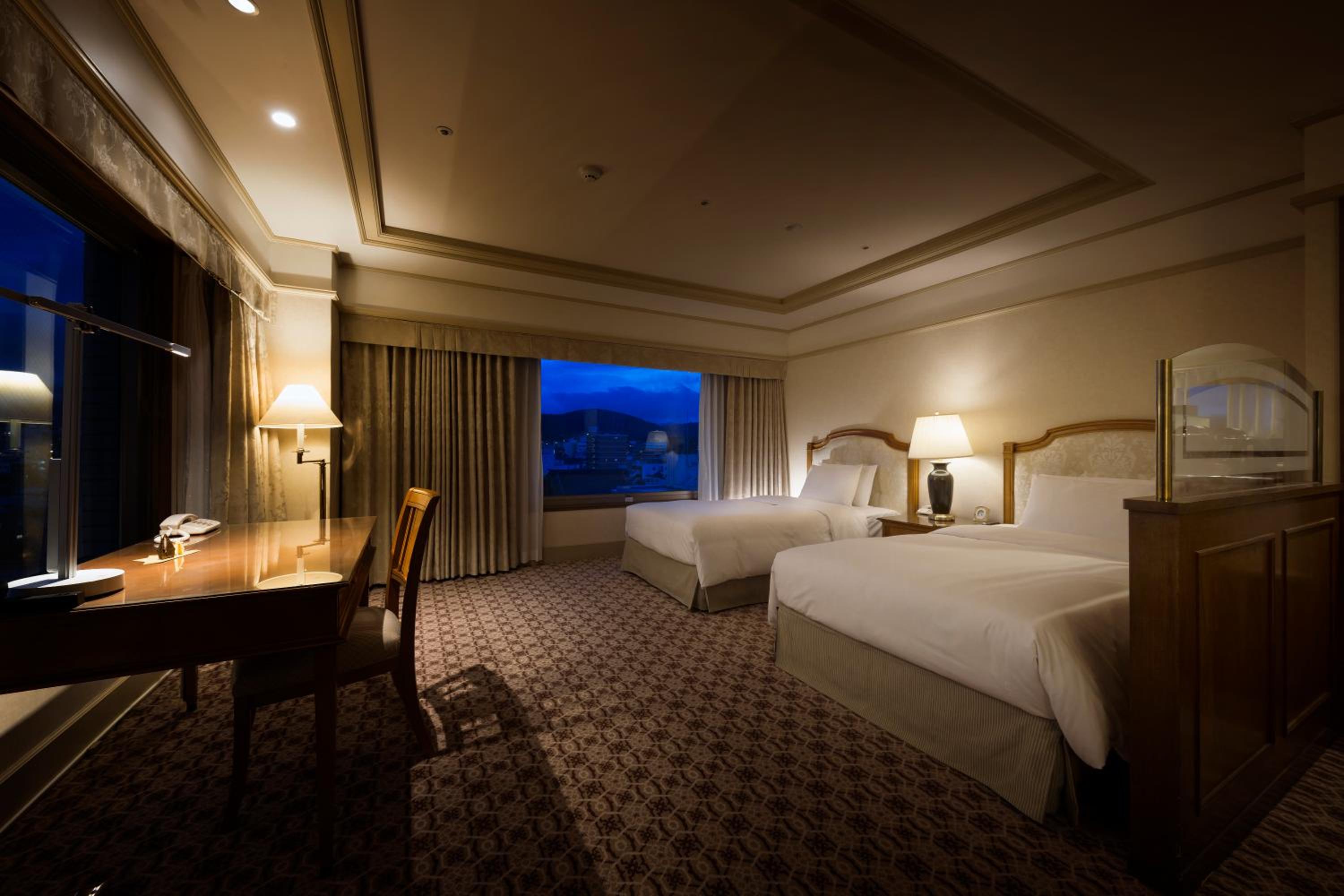 Junior Suite Twin Room - Non-Smoking - Photo 1