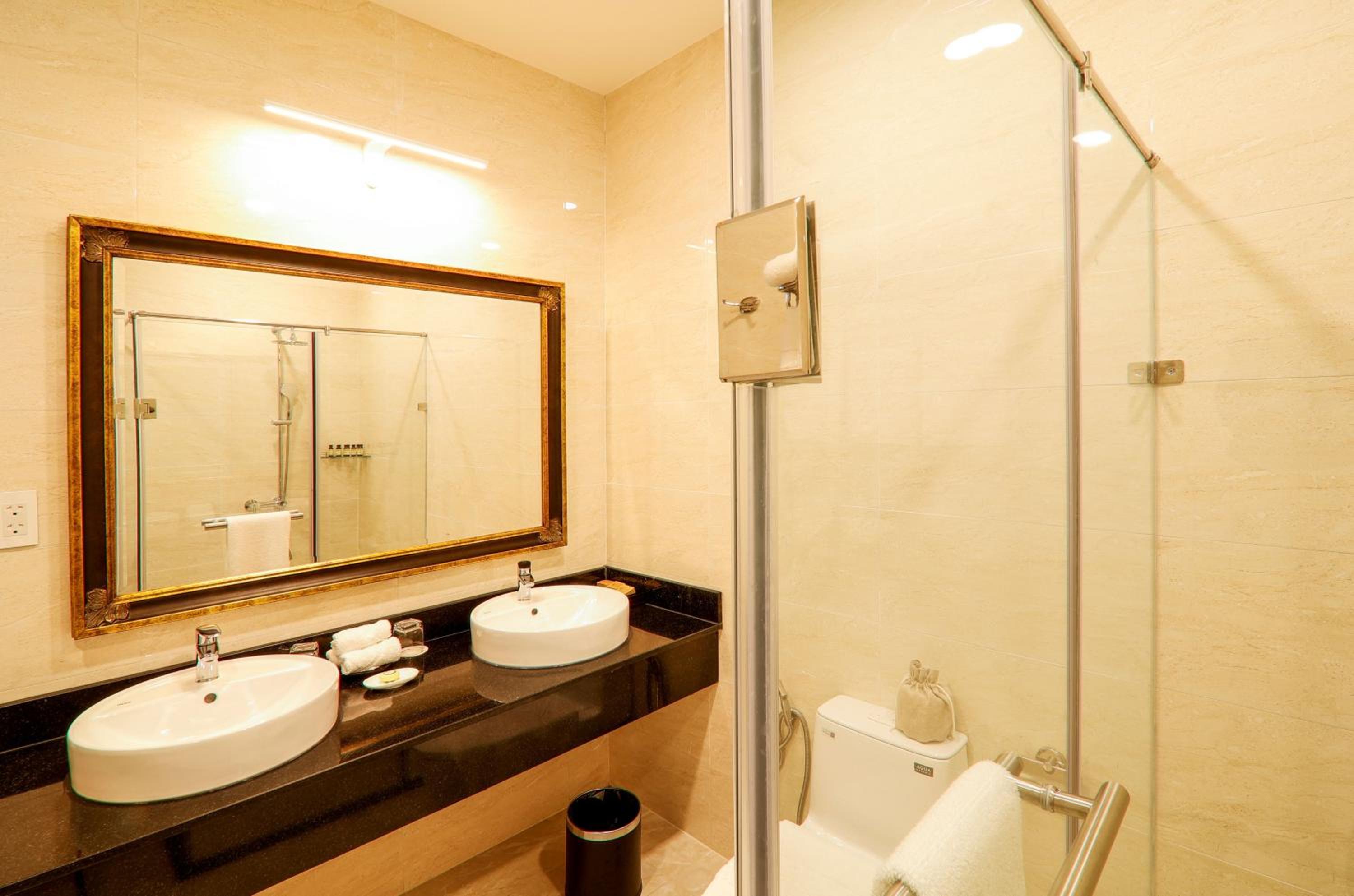 LAROSE Double or Twin Room - Photo 9