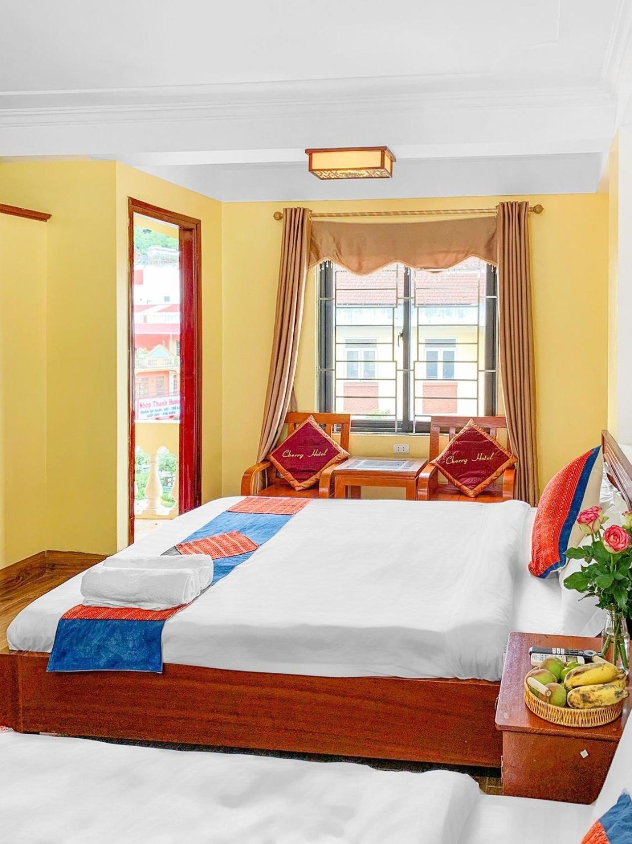 King Room with Two King Beds - Photo 4