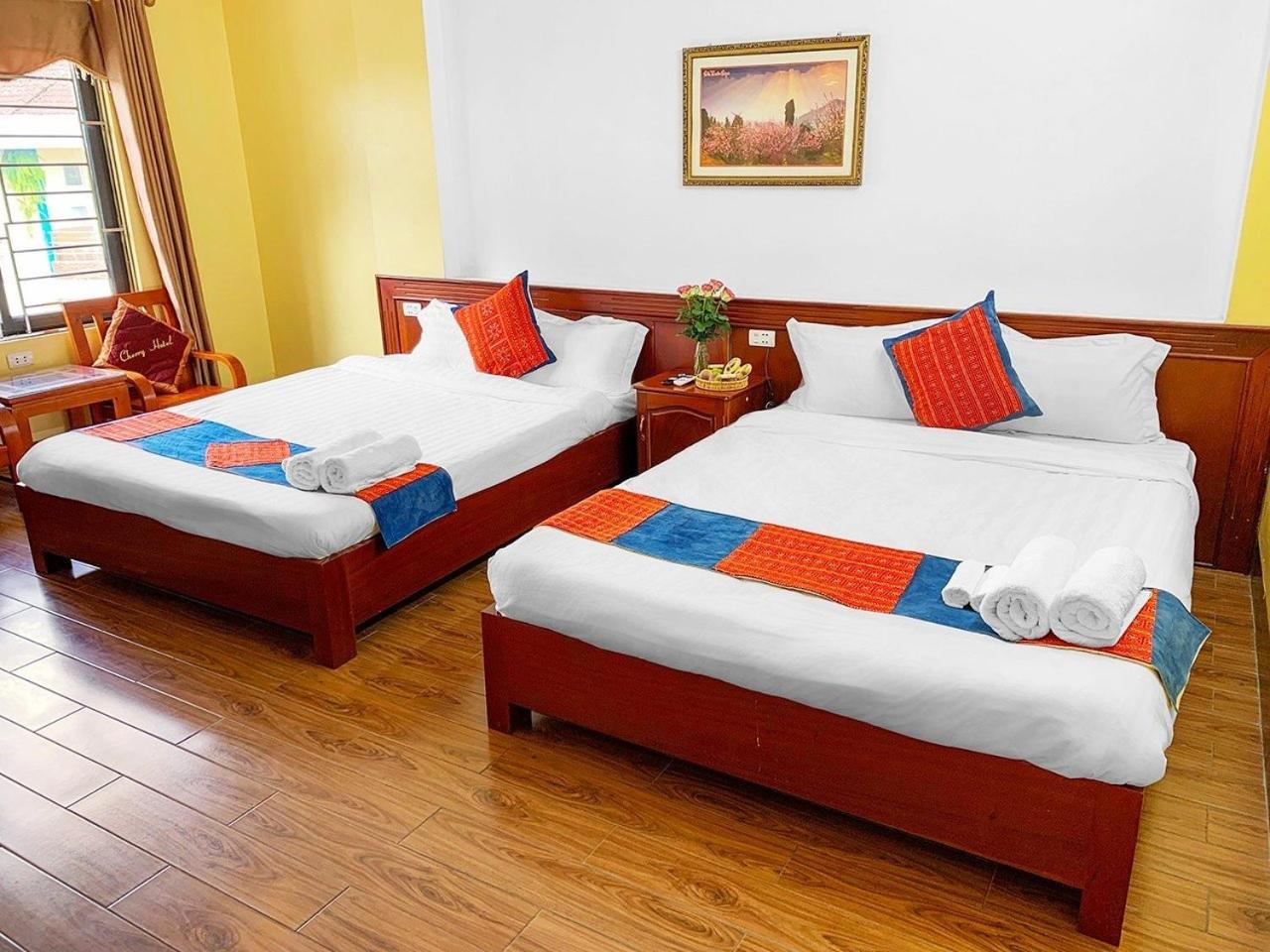 King Room with Two King Beds - Photo 6