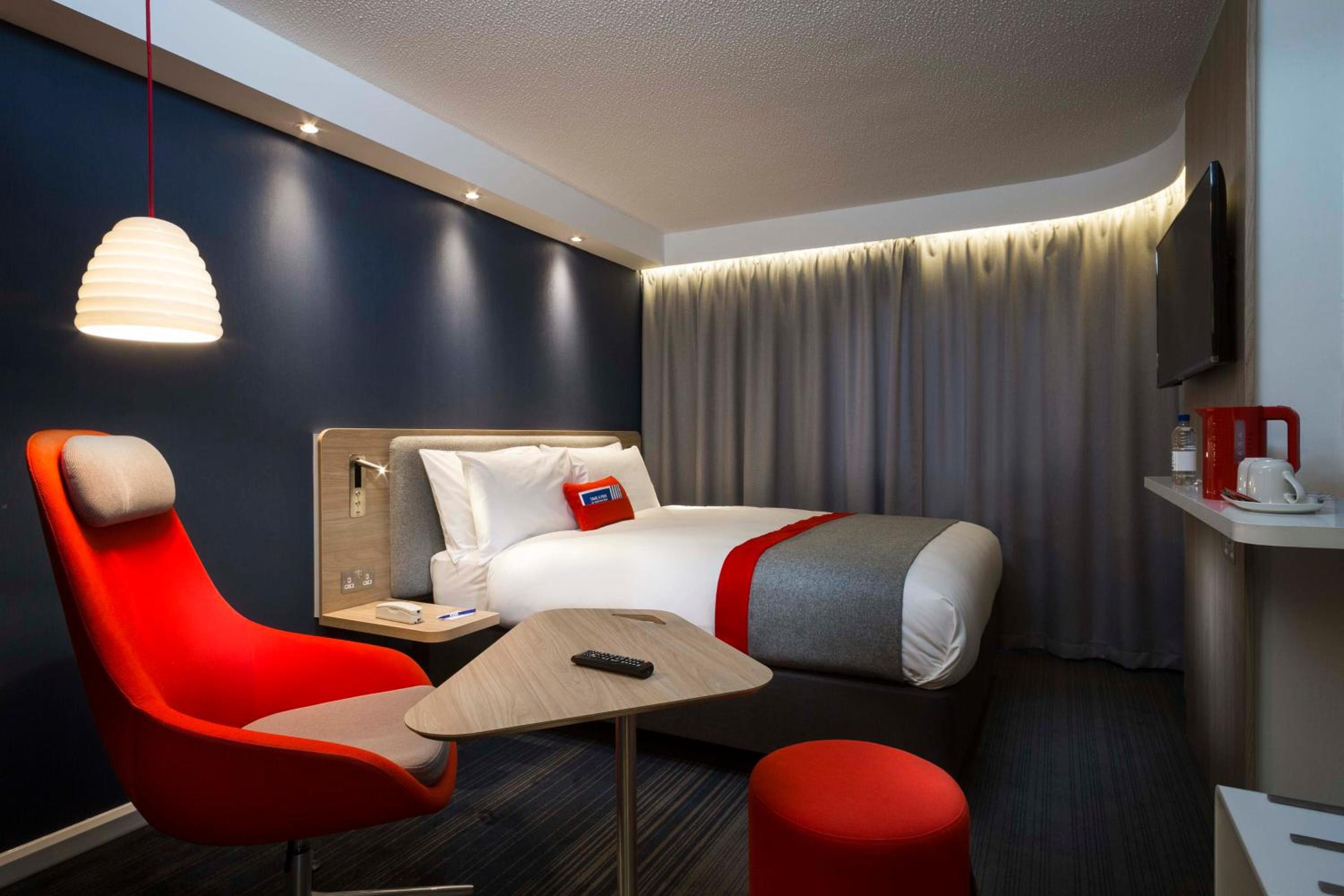 Standard Double Room with Free Hot Breakfast photo 3