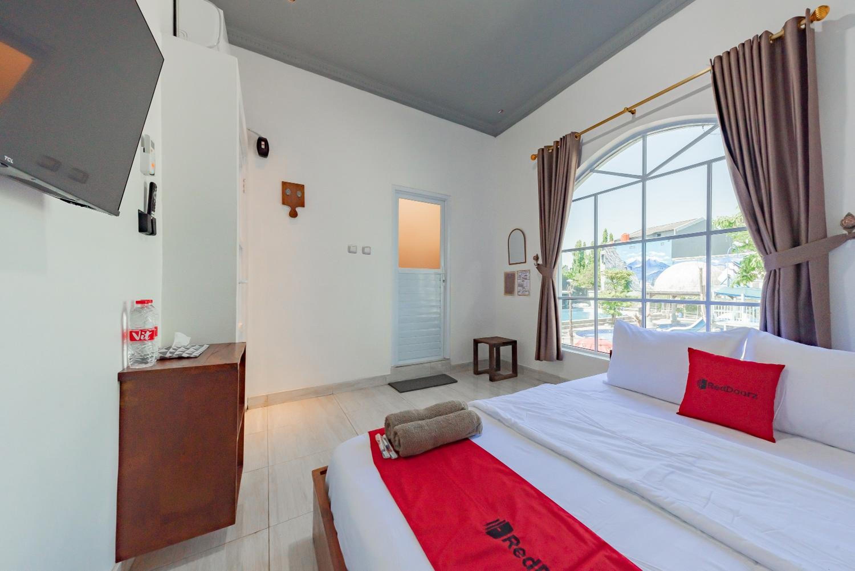 Deluxe Room - Photo 4