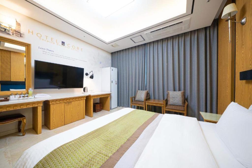 Deluxe Double Room - Photo 2
