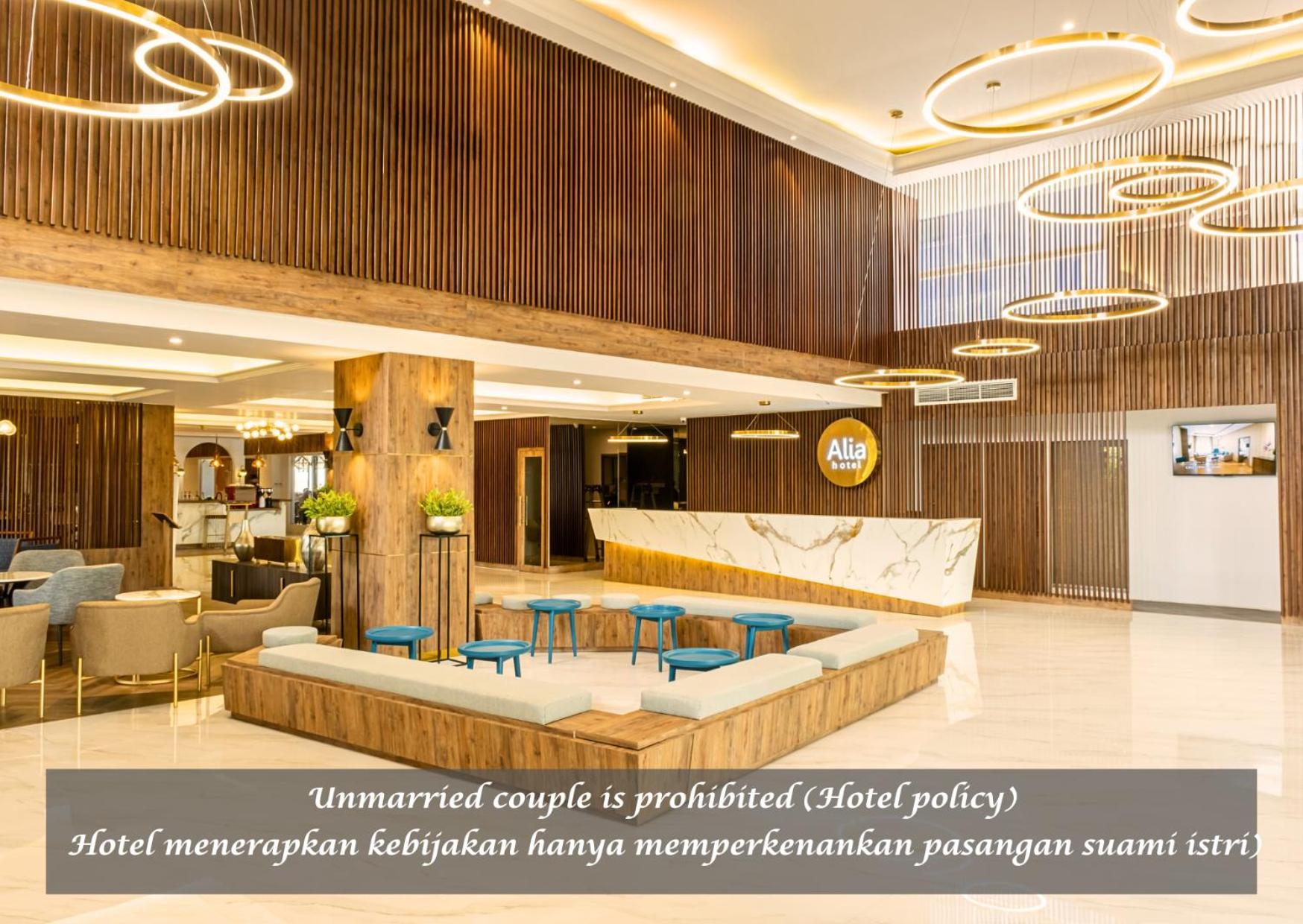 Deluxe King Room - Photo 6