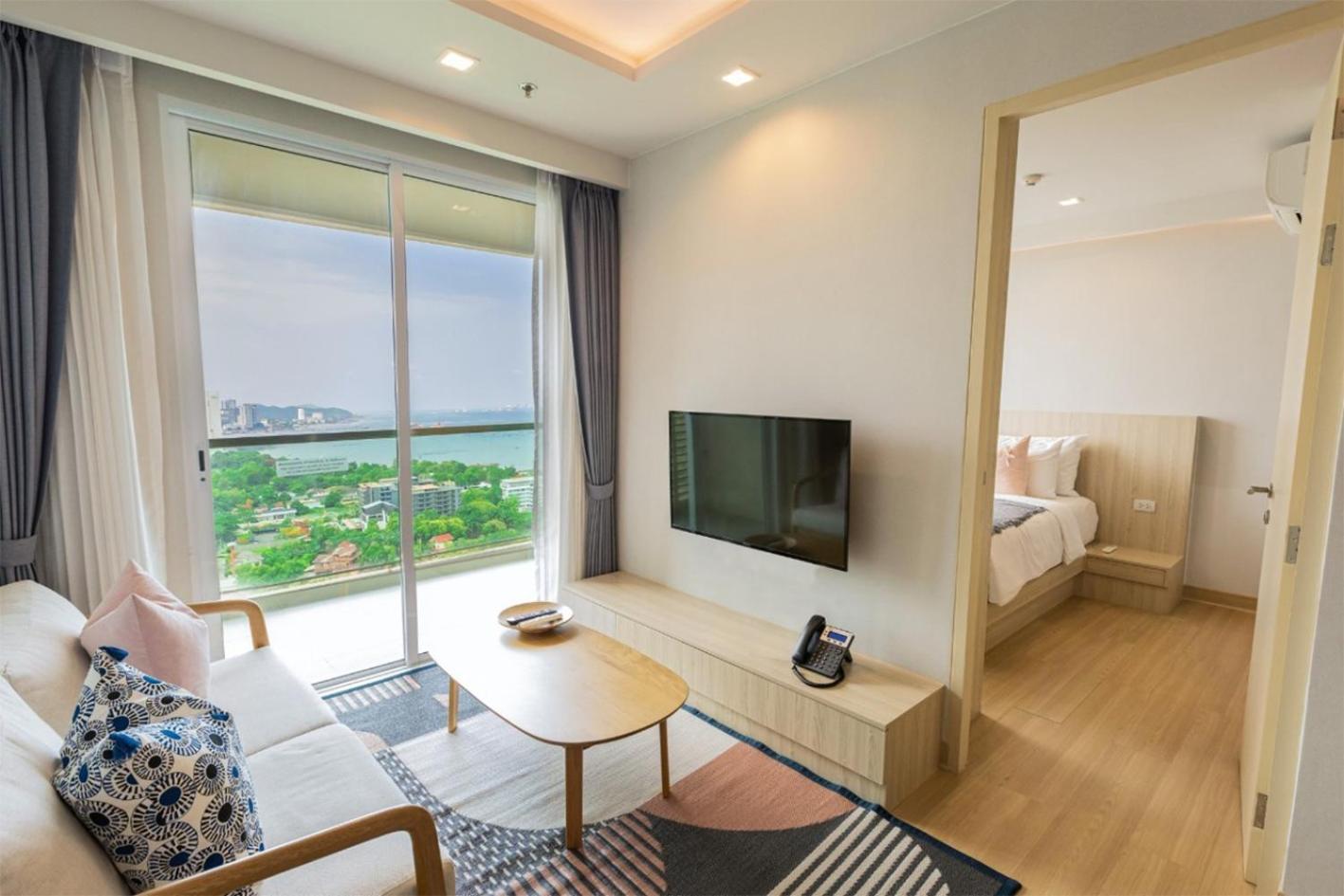 One Bedroom Sea View Apartment photo 1