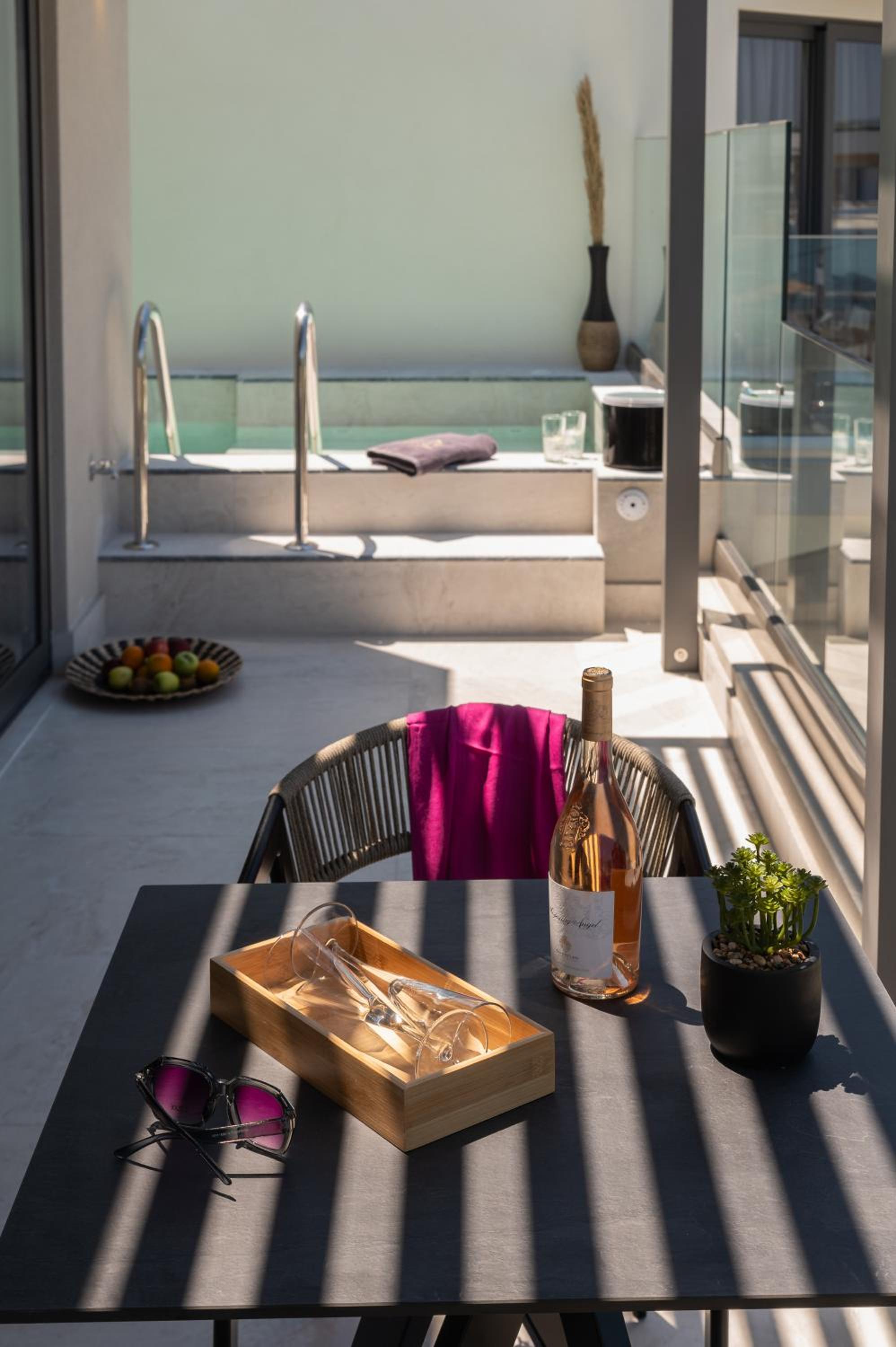 Junior Suite with Sea View, Private Pool and Hammam - Photo 8