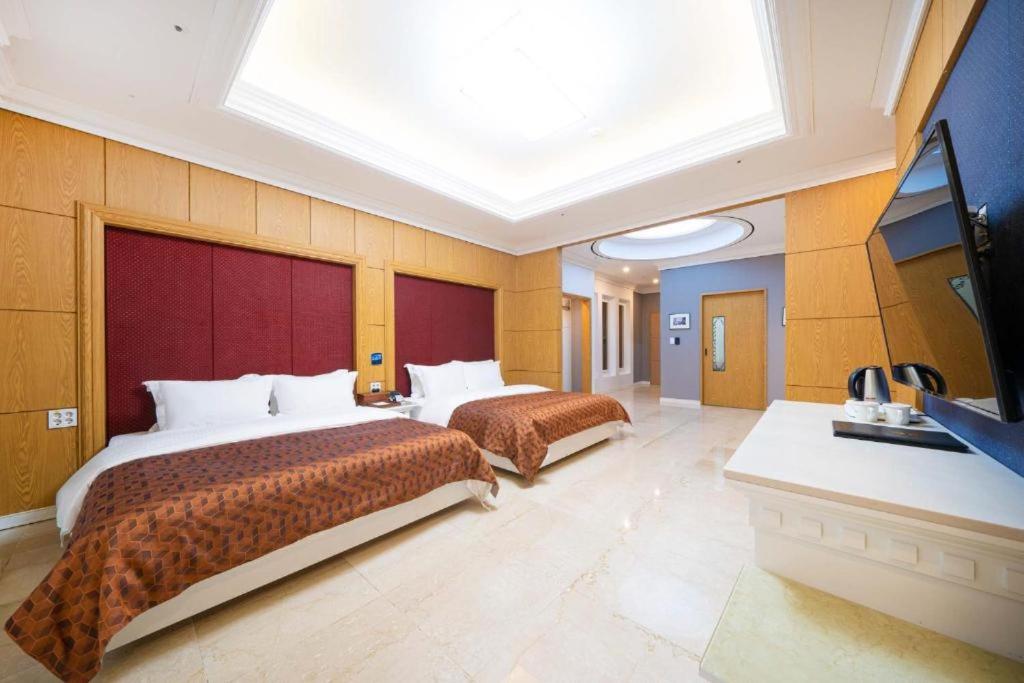 Royal Suite - Photo 9