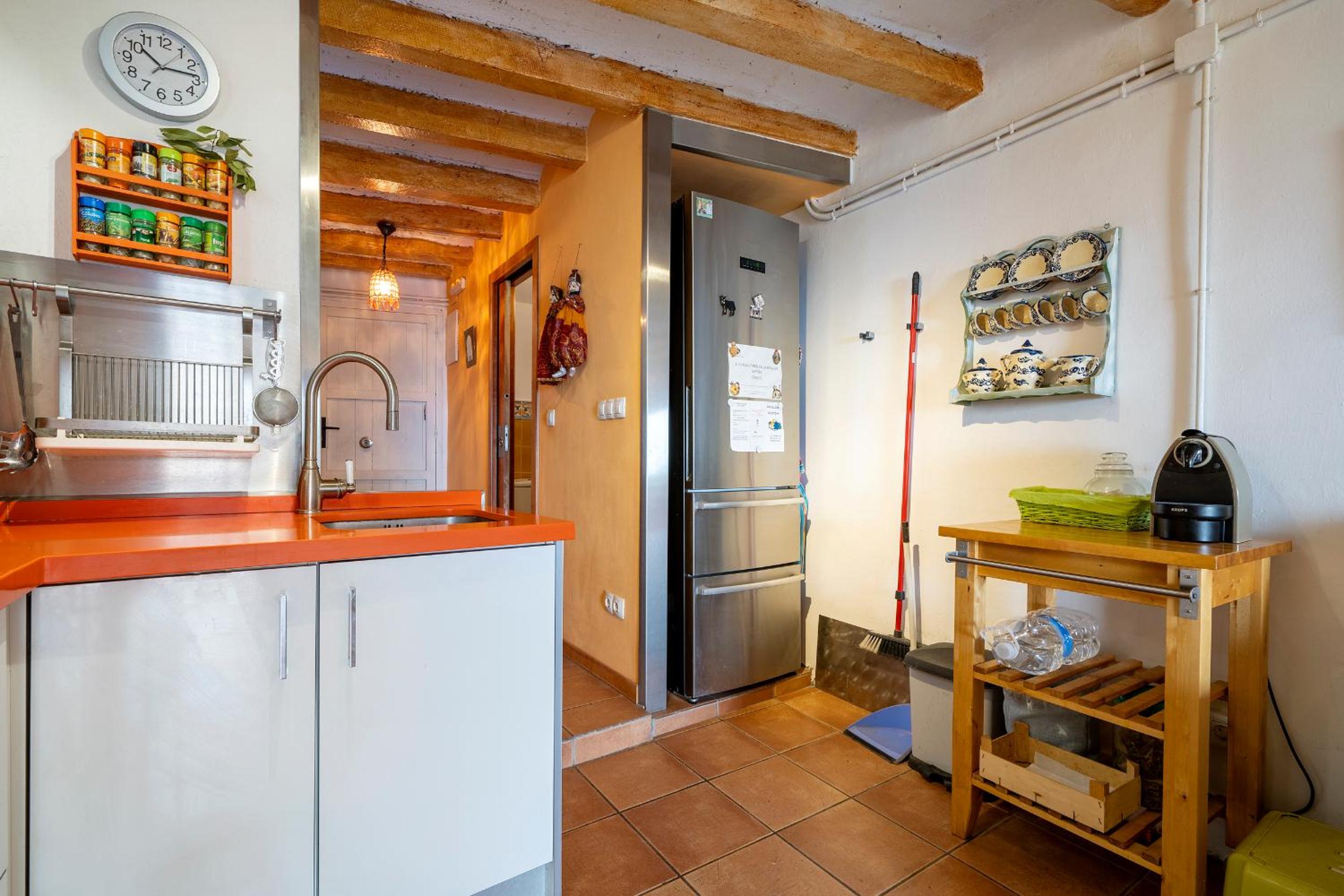 Three-Bedroom House photo 3