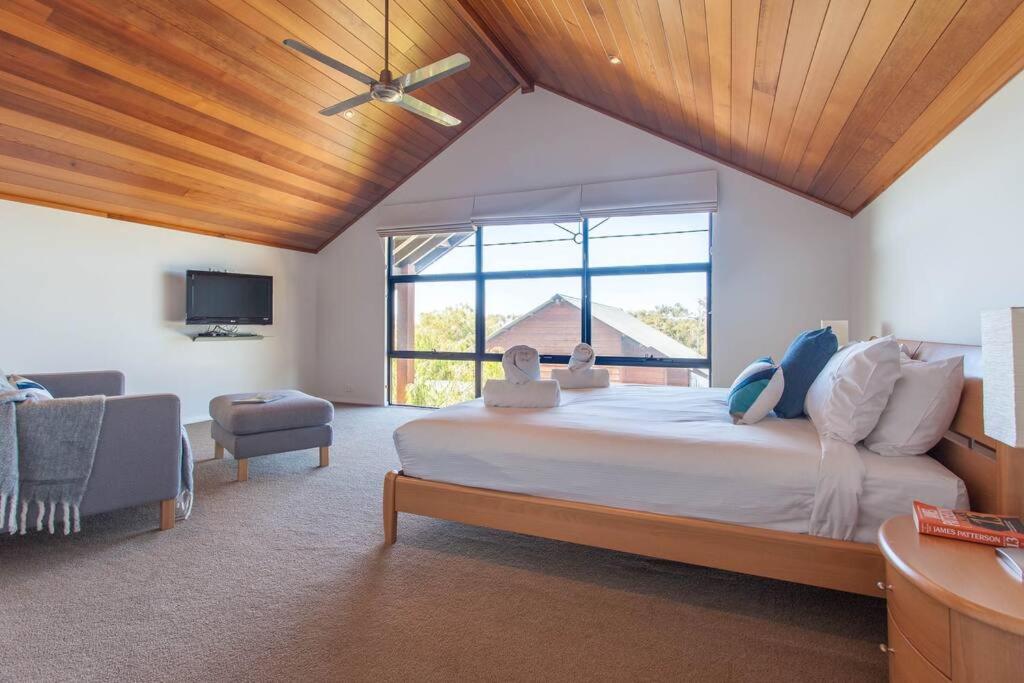Four-Bedroom House photo 1