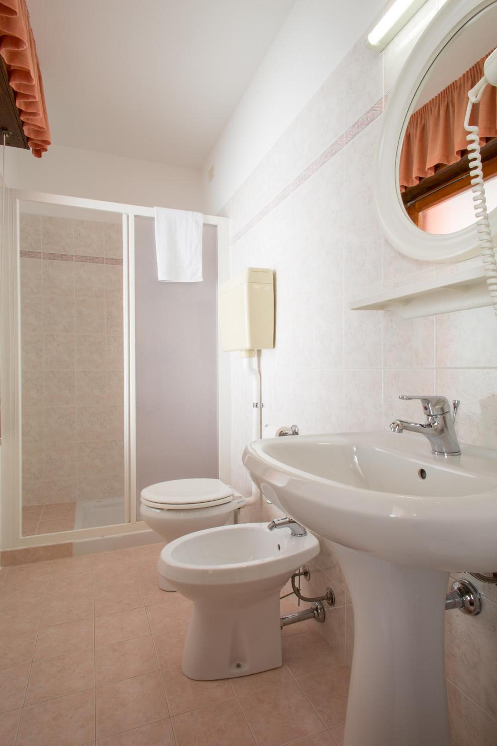 Double Room Comfort Plus with Lake View photo 3