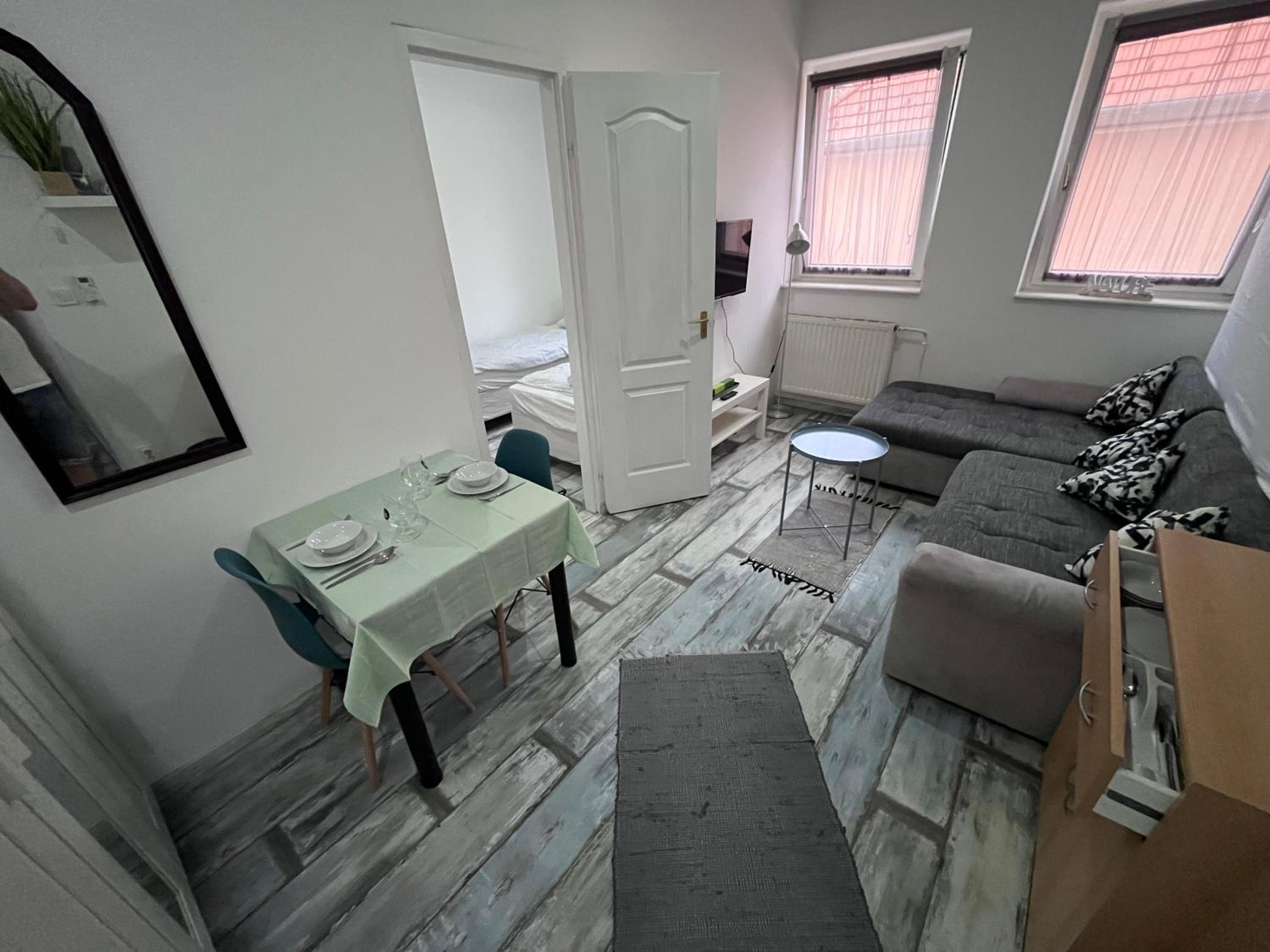 Deluxe Family Room photo 1