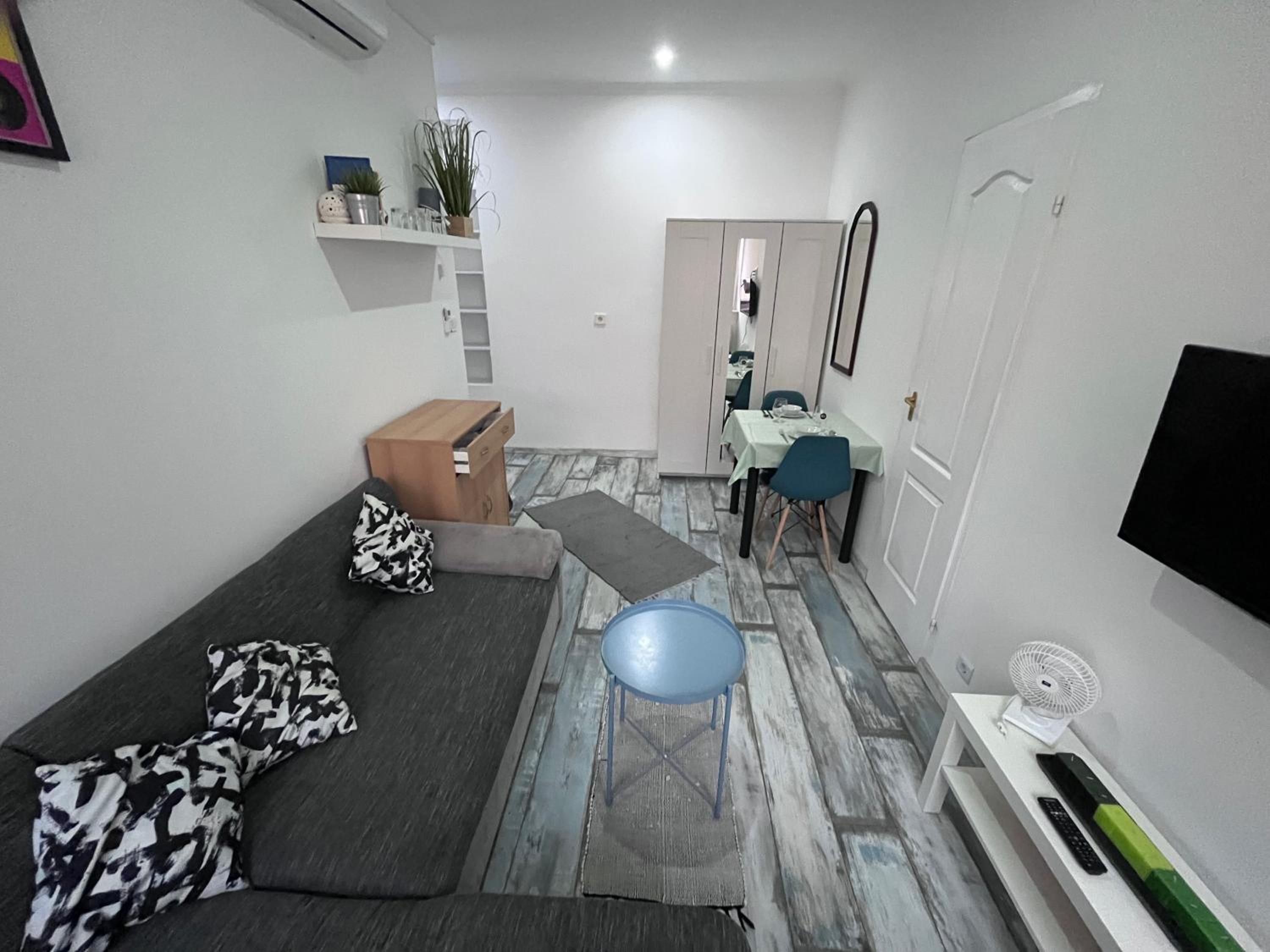 Deluxe Family Room photo 3