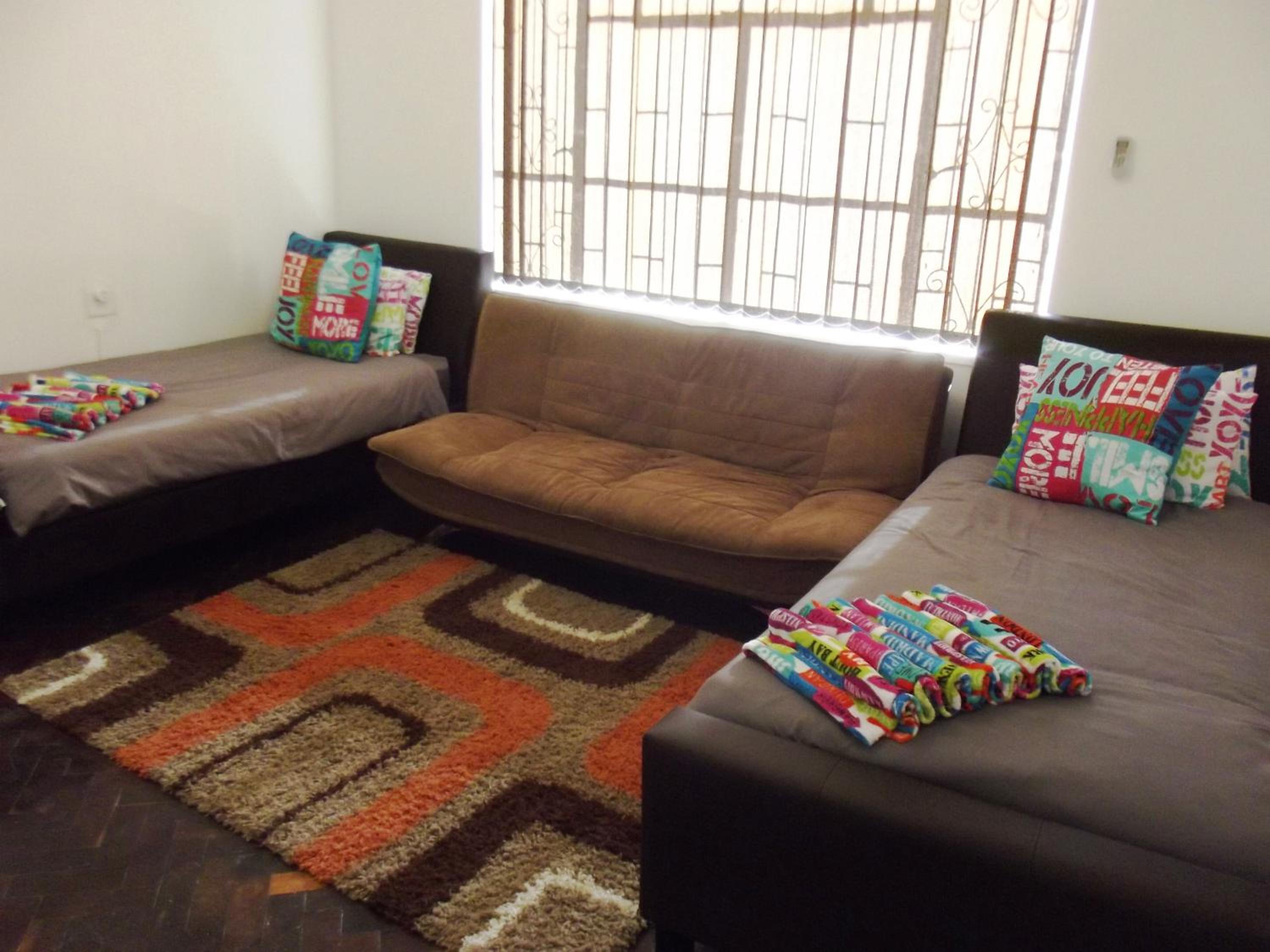 Family Studio - Photo 6