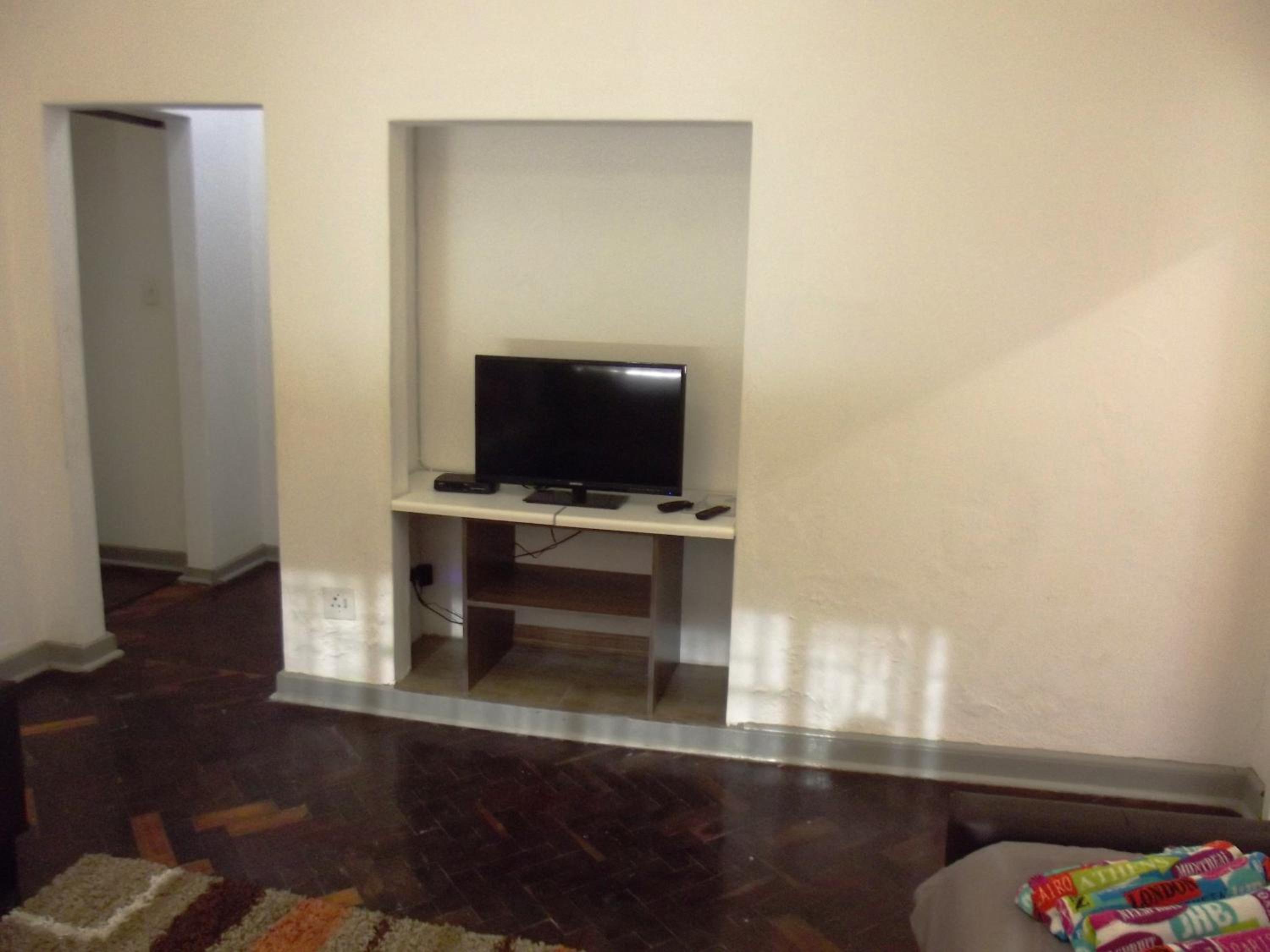 Family Studio - Photo 11