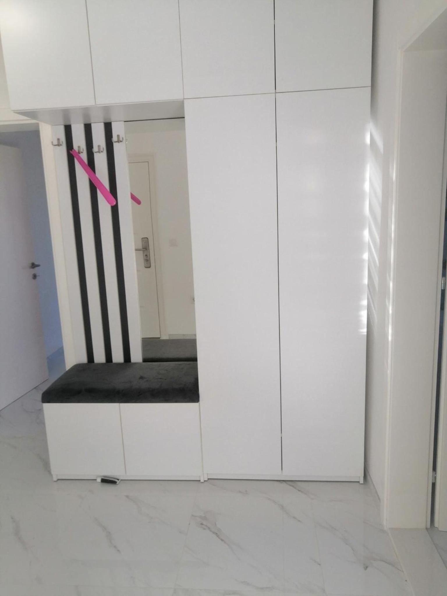 Apartment photo 2