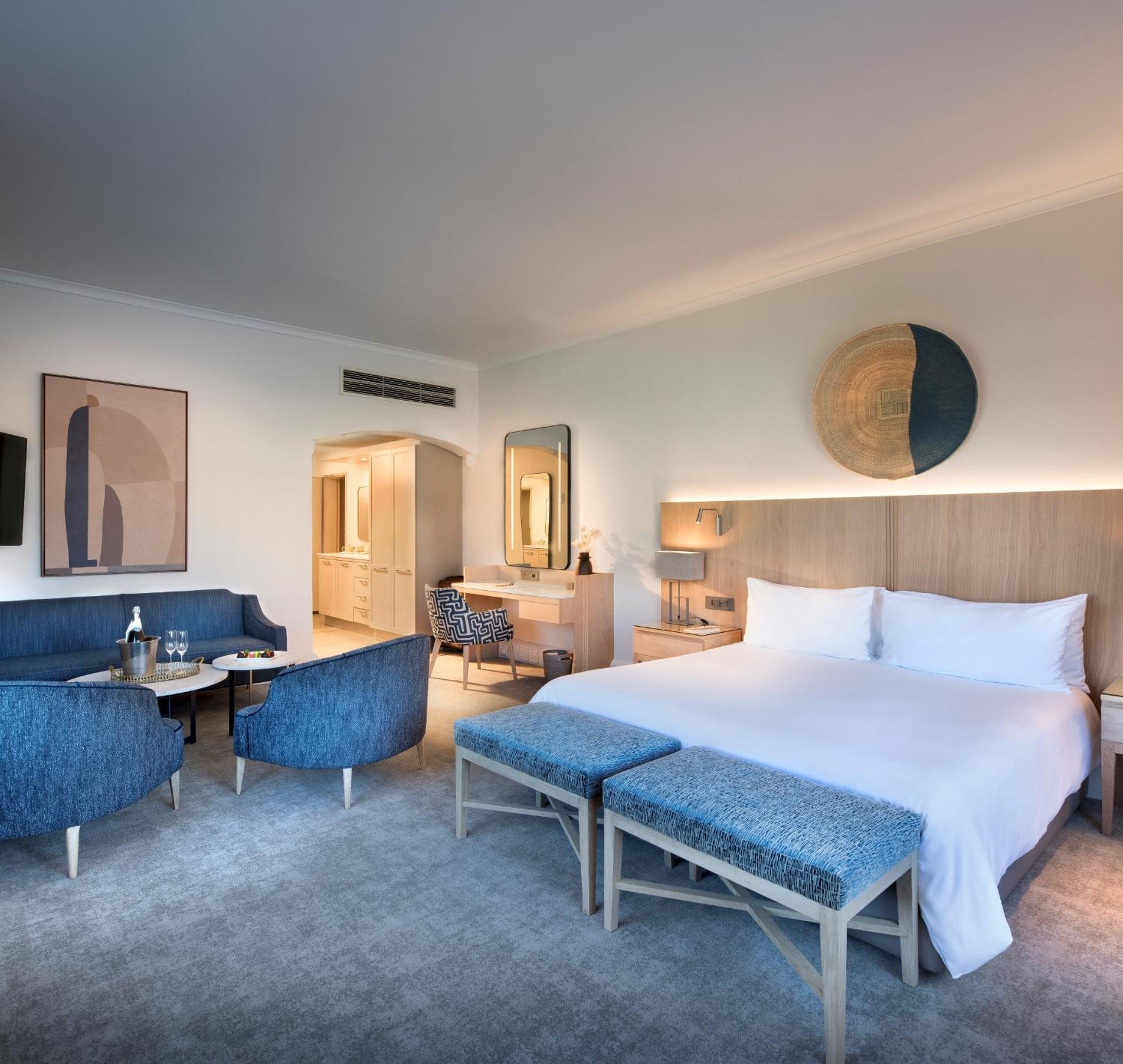 Superior Double Room with Mountain and Harbor View - Photo 1