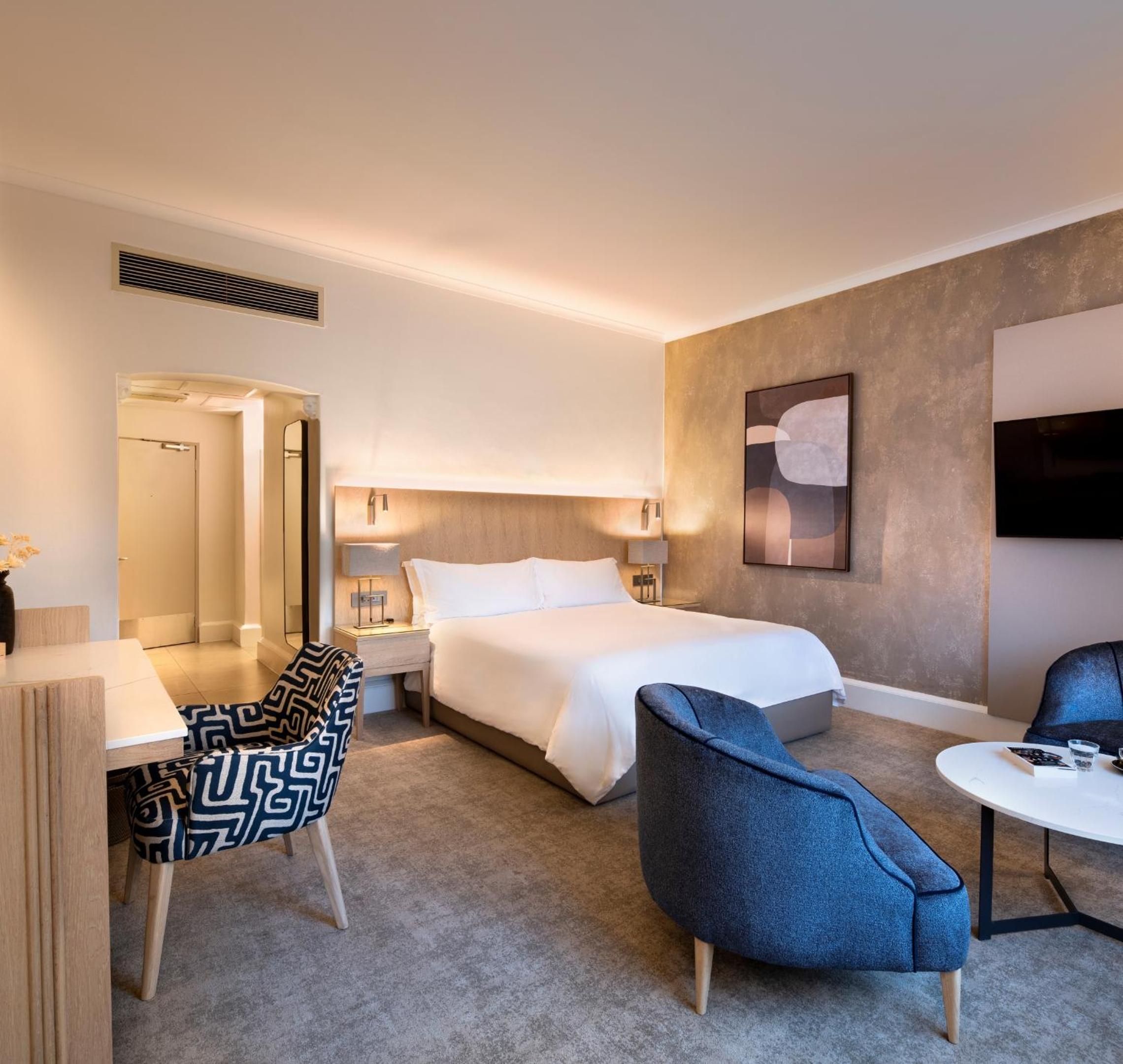 Superior Double Room with Mountain and Harbor View - Photo 7