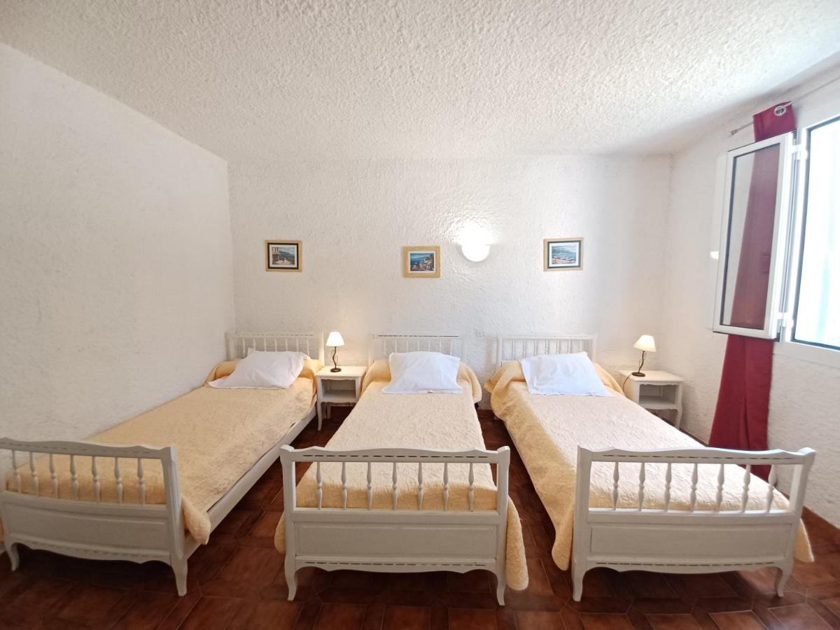 Classic Triple Room photo 1