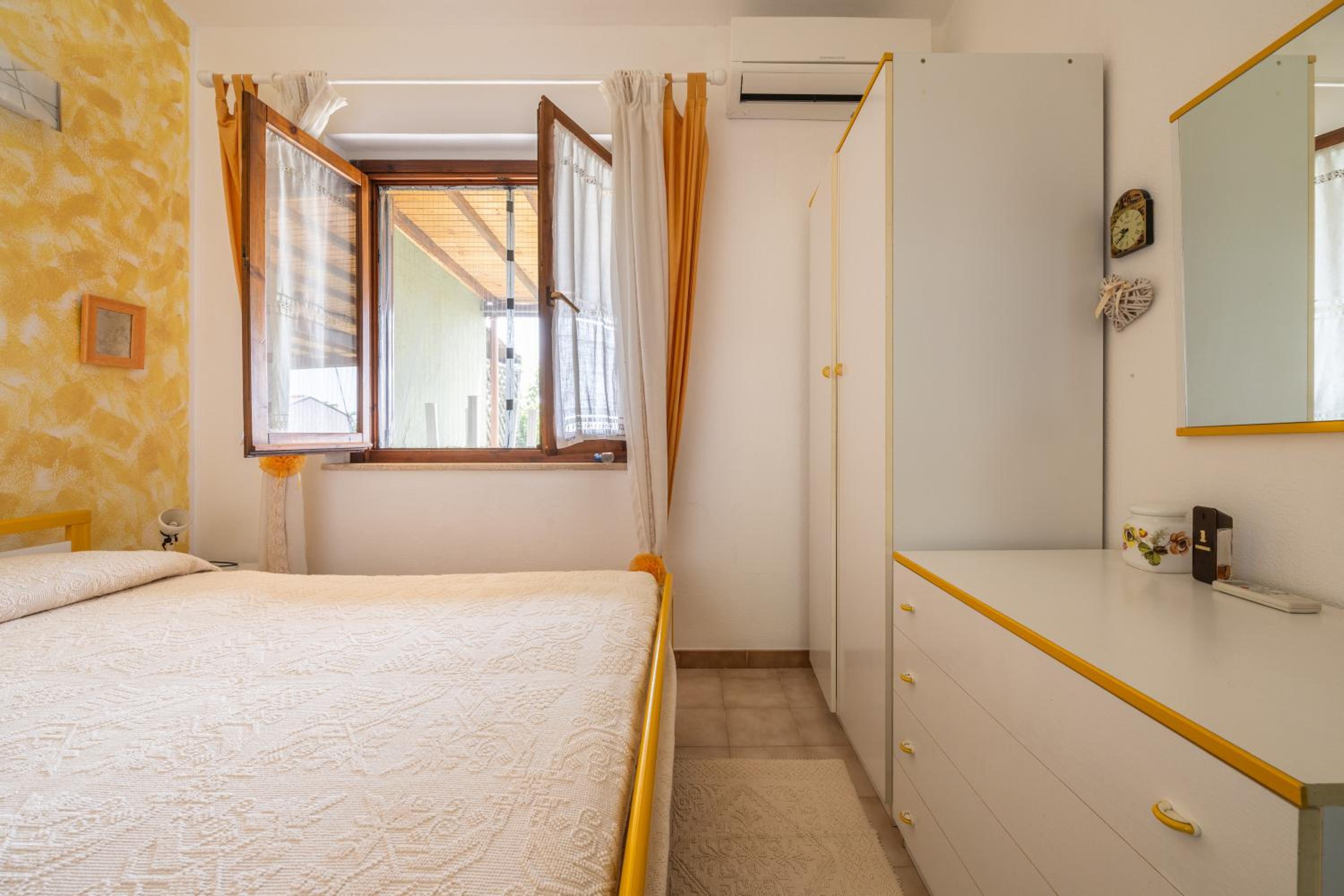 Three-Bedroom House photo 2
