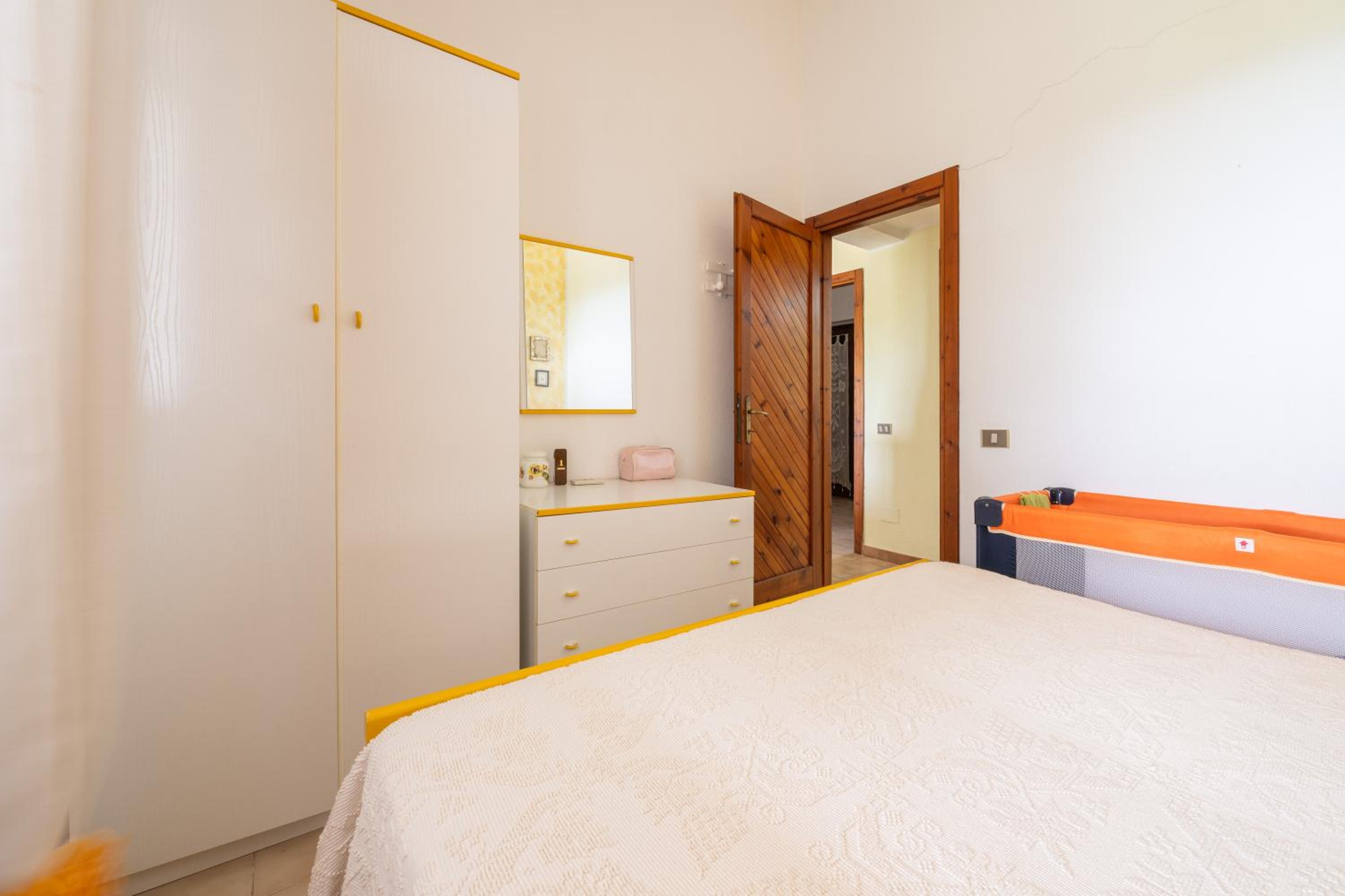 Three-Bedroom House photo 3