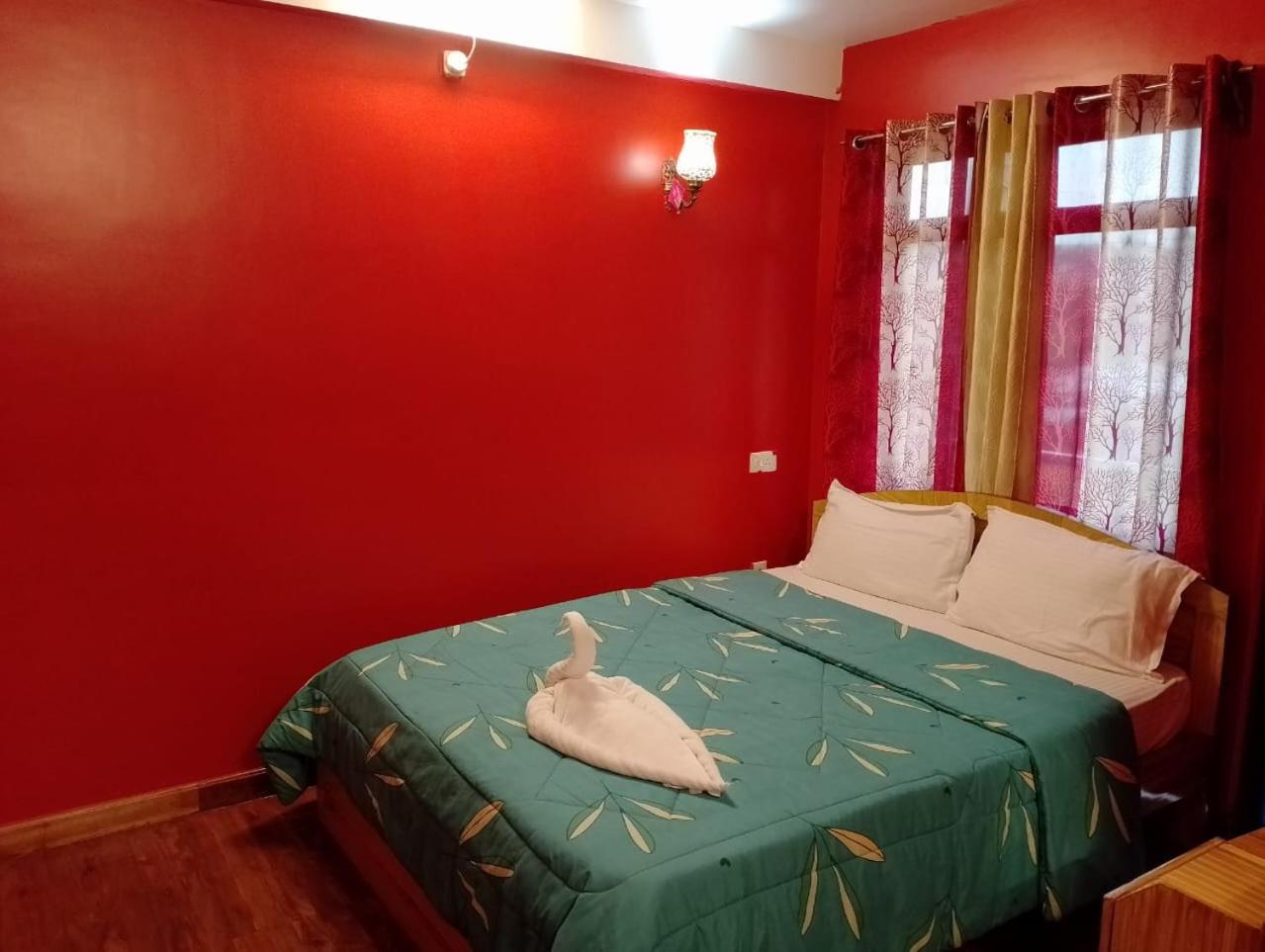 Deluxe Queen Room photo 3
