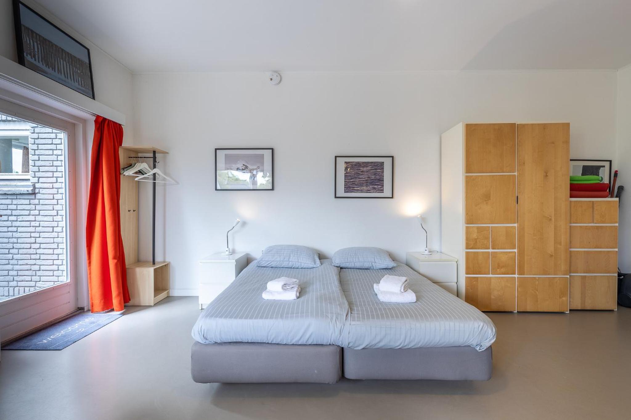 One-Bedroom Apartment photo 3
