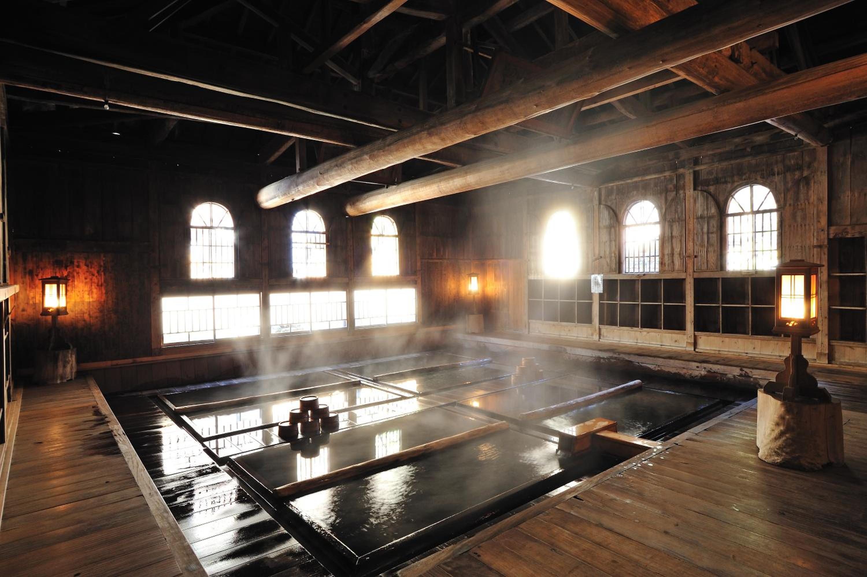 Japanese-Style Room with Shared Bathroom photo 2