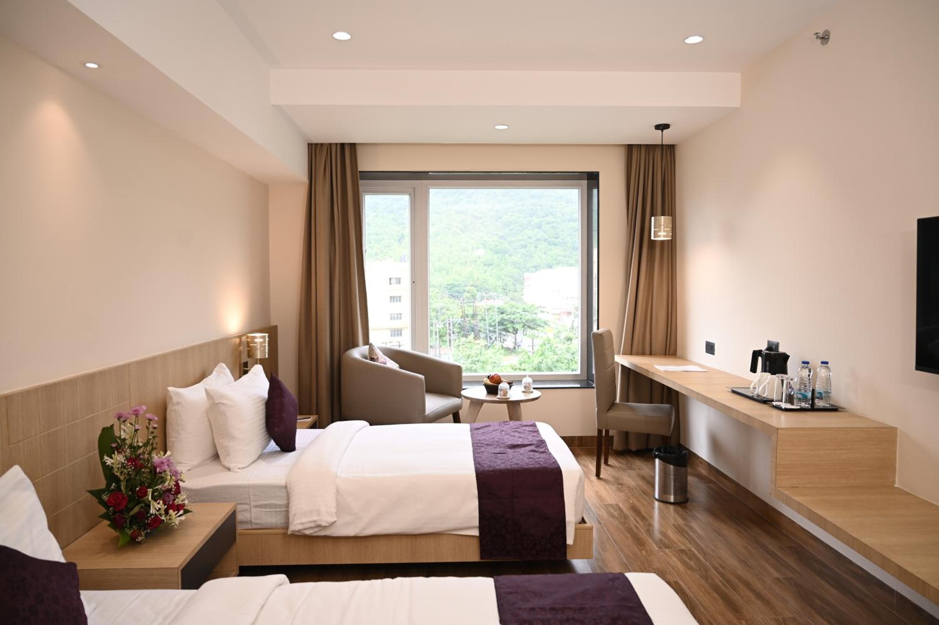 Deluxe Double Room - Photo 12