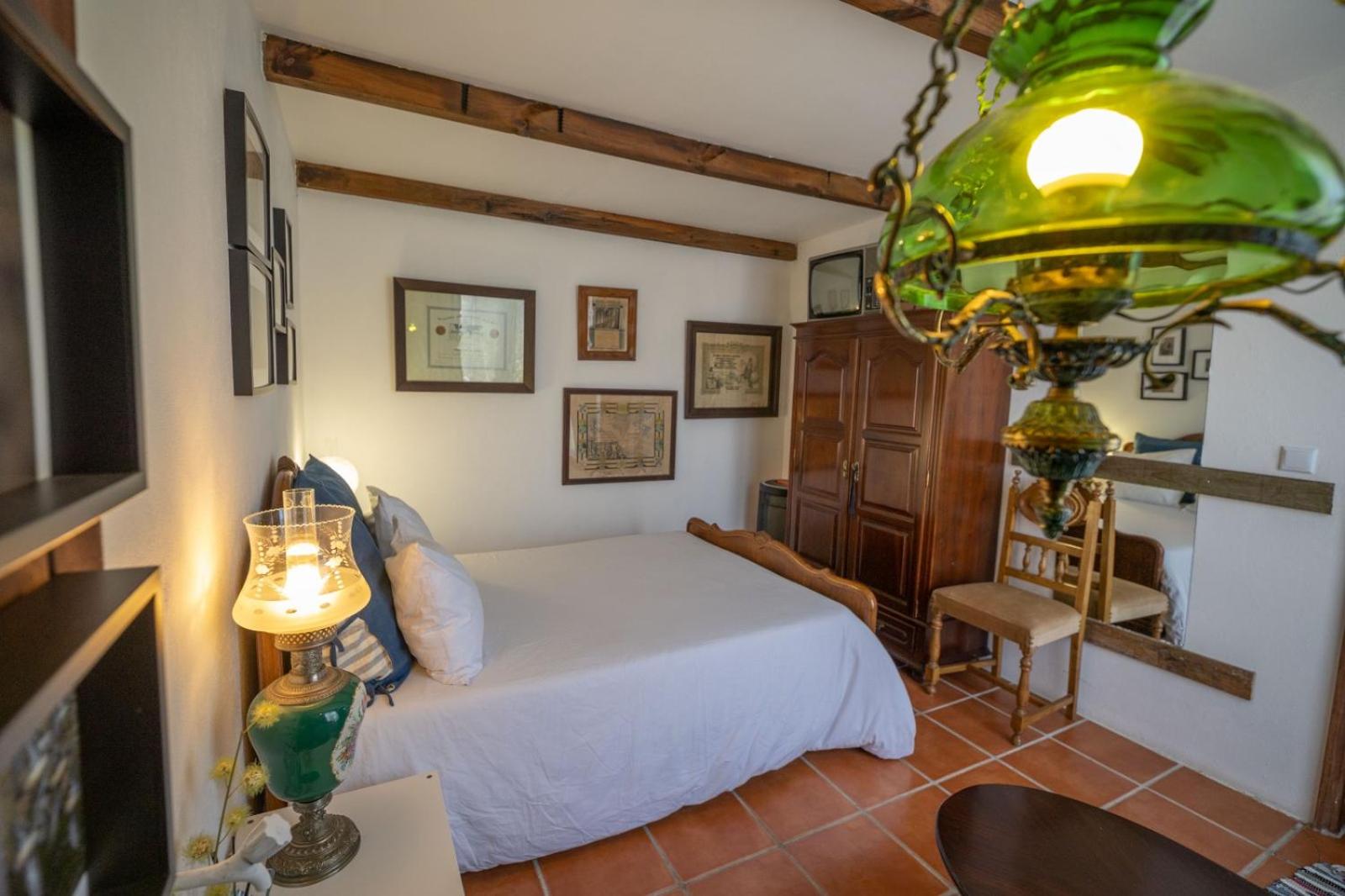 2 Rooms 2 Double Beds Private Bathroom