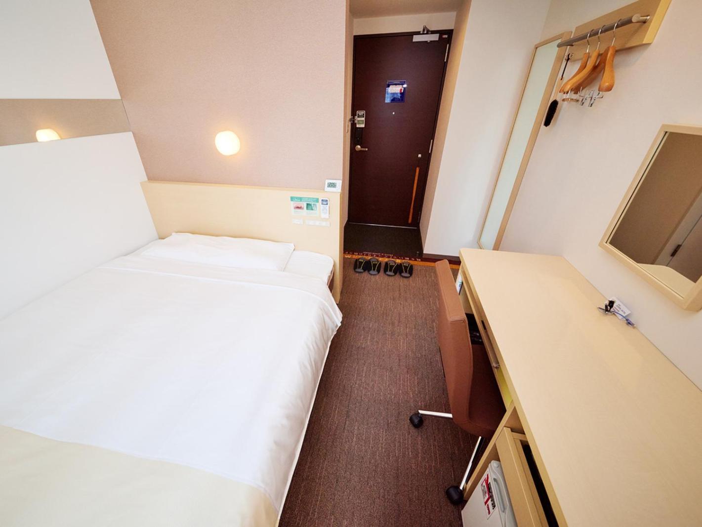 Adjacent Double Rooms - Non-Smoking photo 3