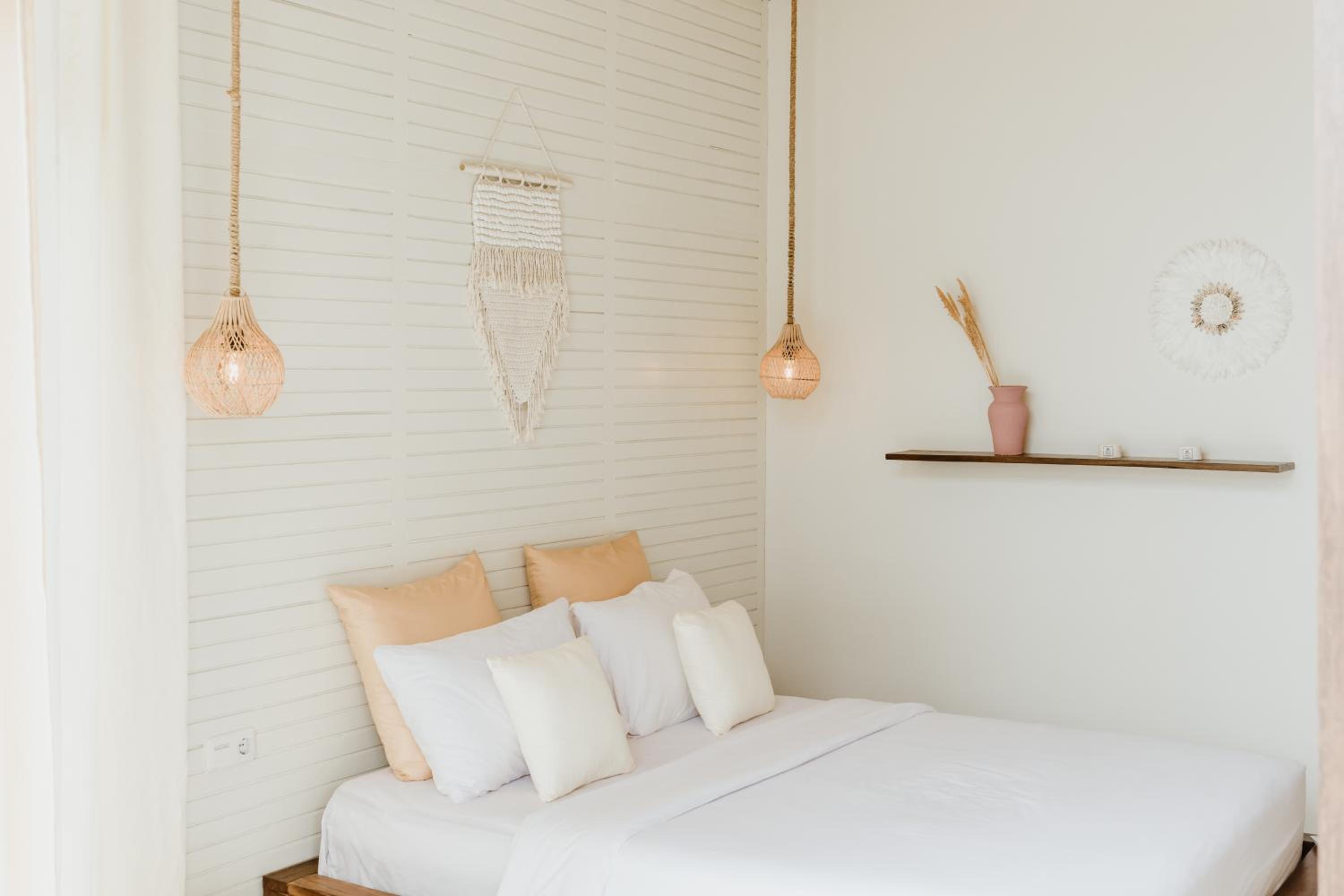 Standard Double Room - Photo 4