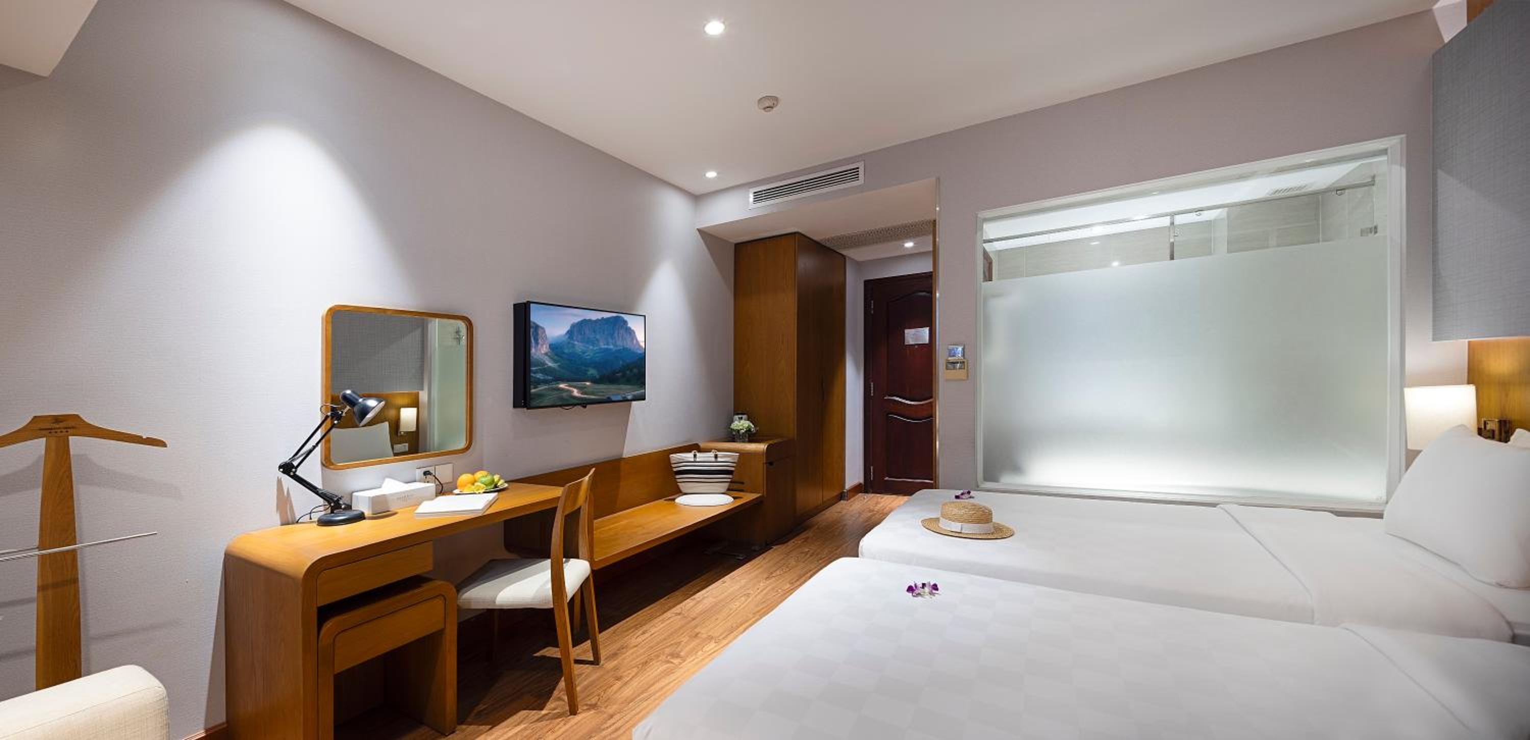 Gentle Sunshine Twin Room  photo 3