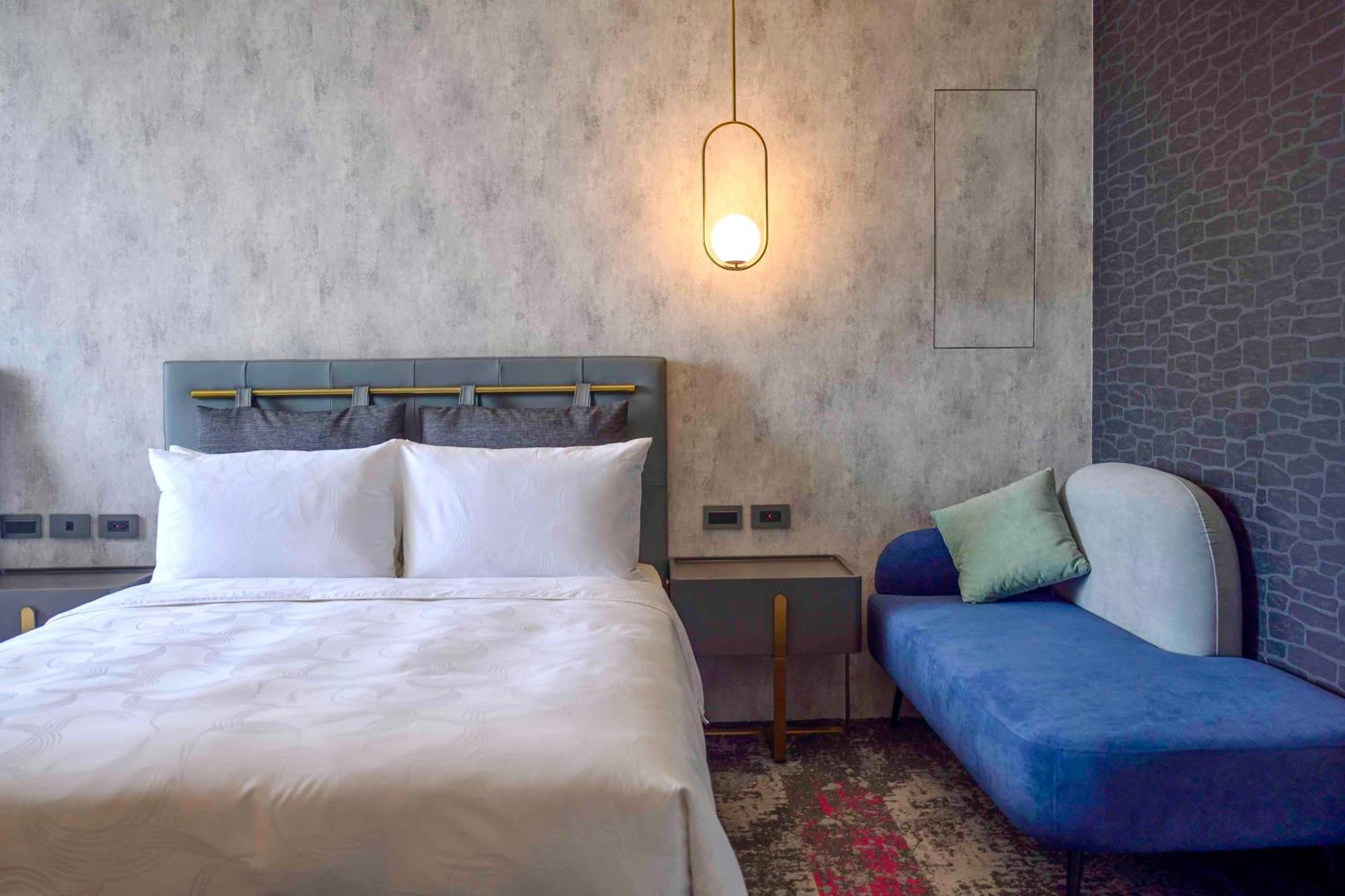 Deluxe Quadruple Room - Photo 11
