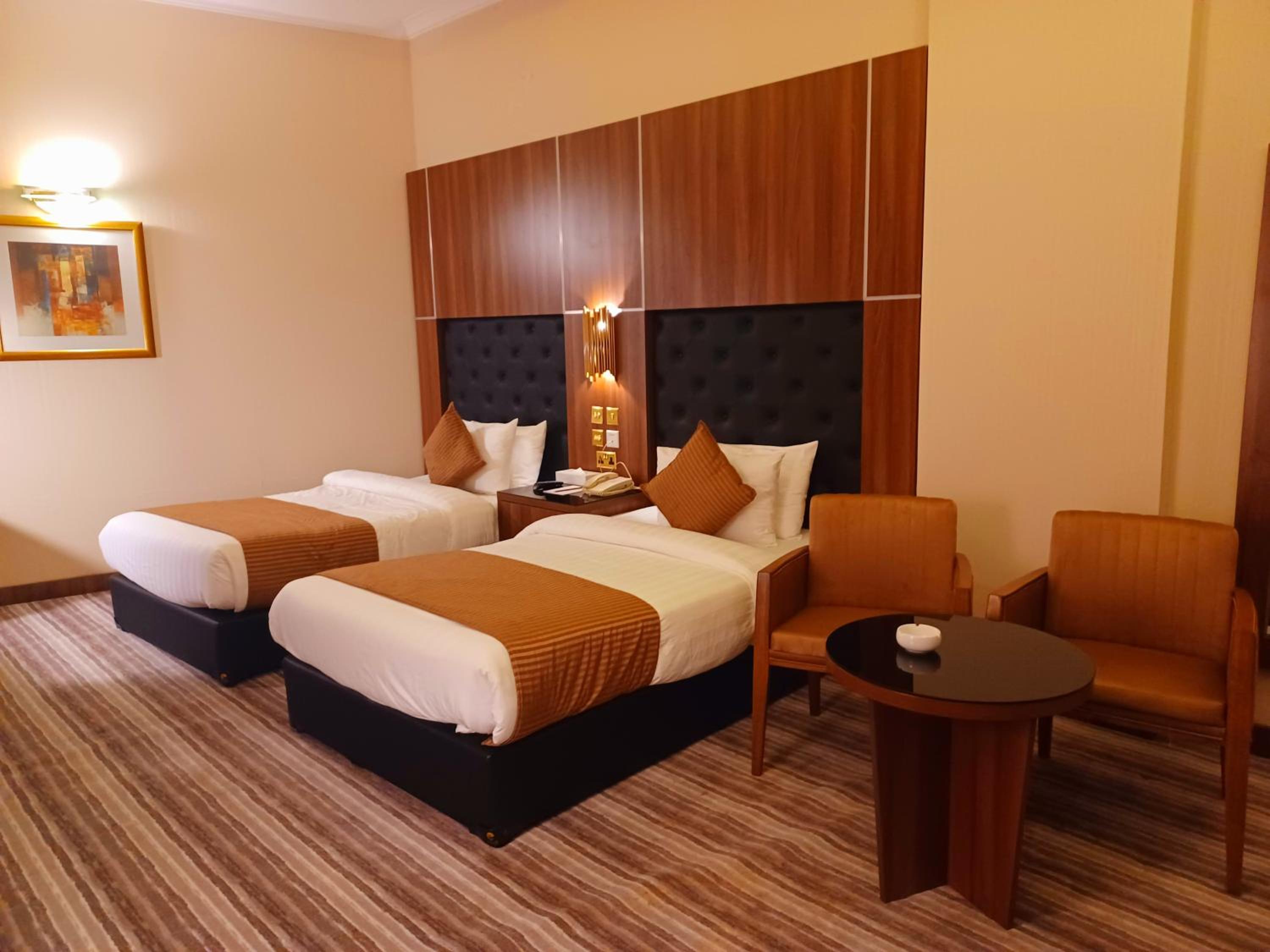 Superior Queen Room with Two Queen Beds photo 3