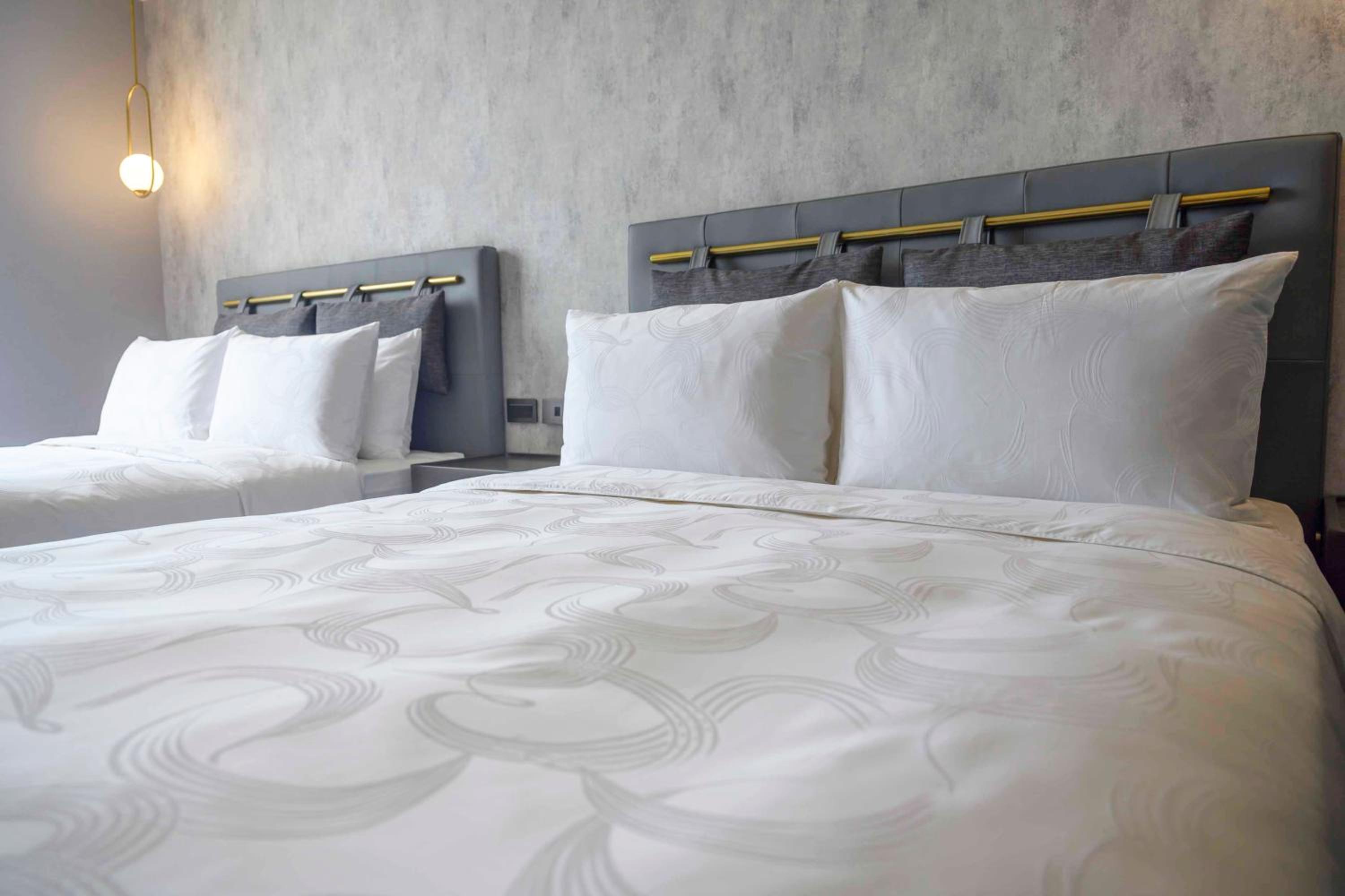 Deluxe Quadruple Room - Photo 10