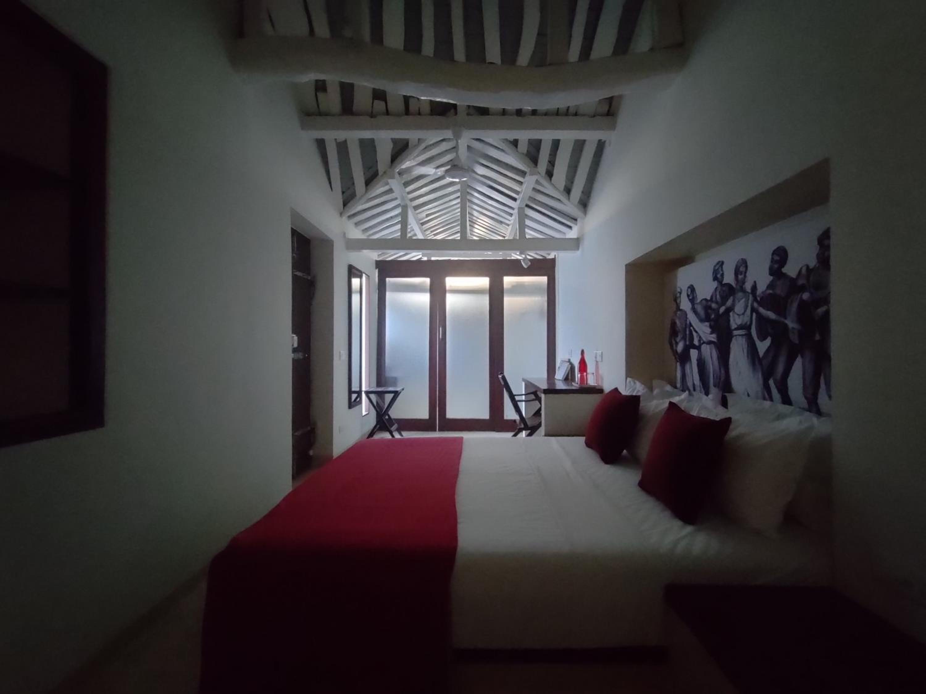 Standard King Room - Photo 1