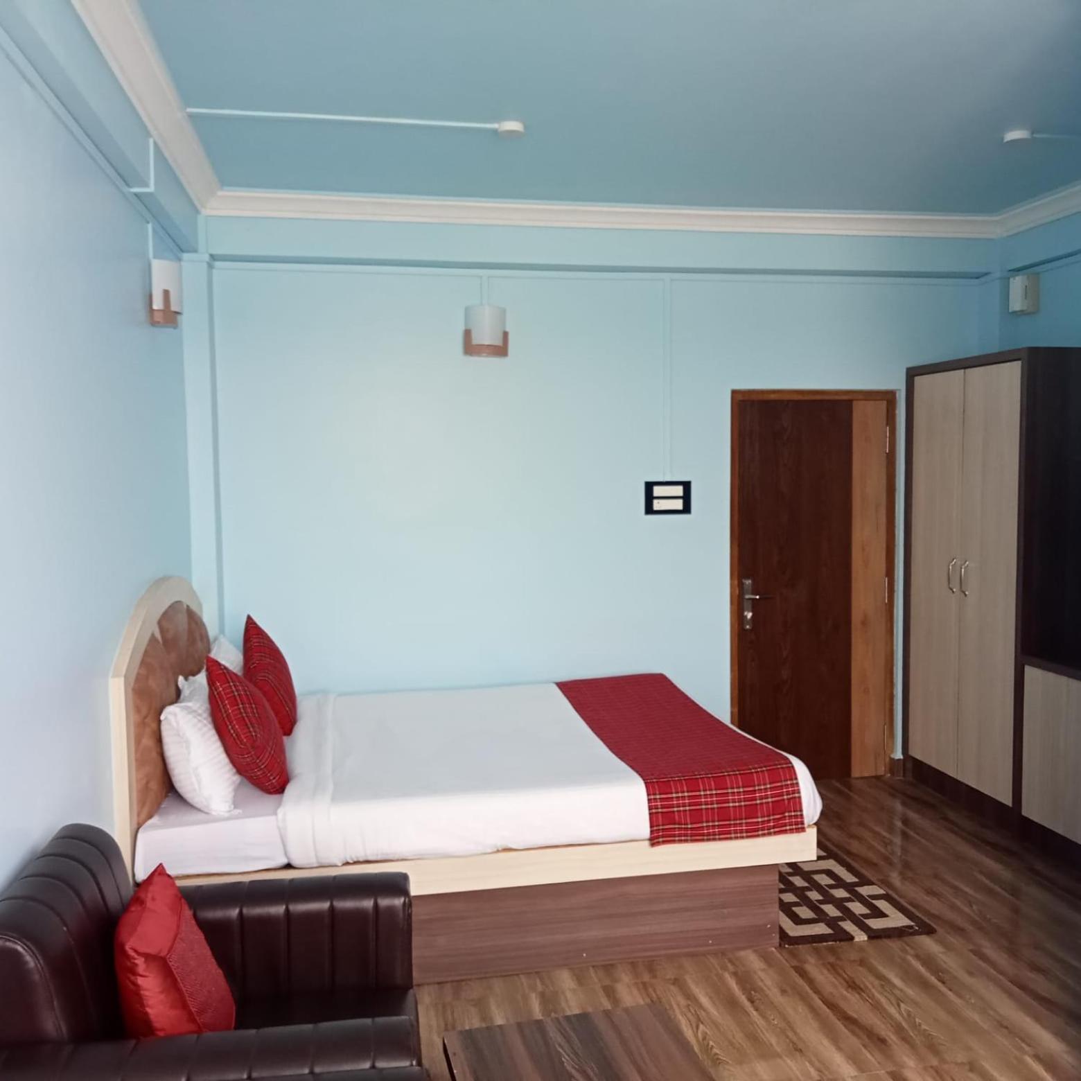 Standard Double Room photo 3